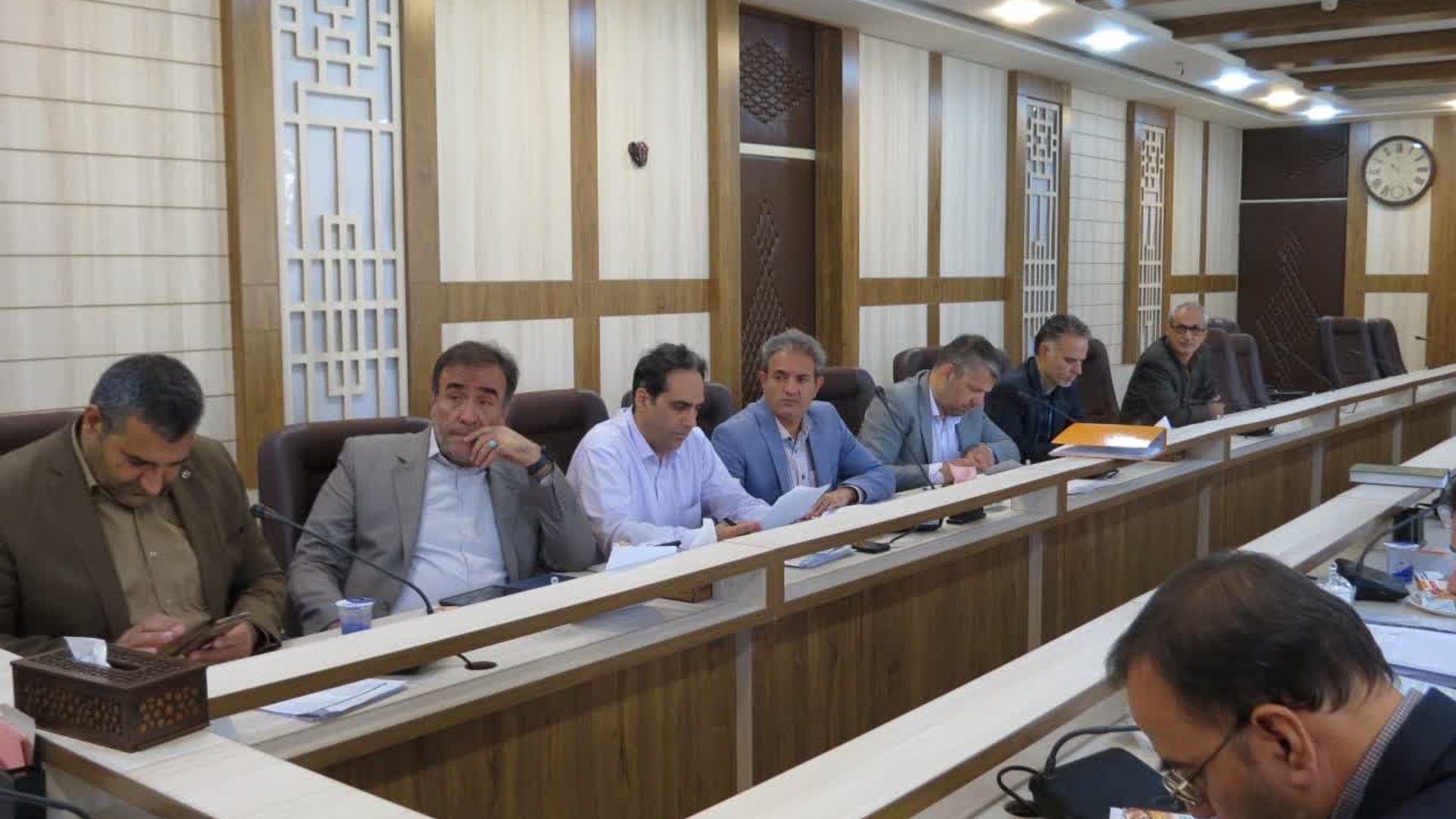 ✅مشکلات شهرک صنعتی ایبک آباد و تصفیه خانه این شهرک بررسی شد