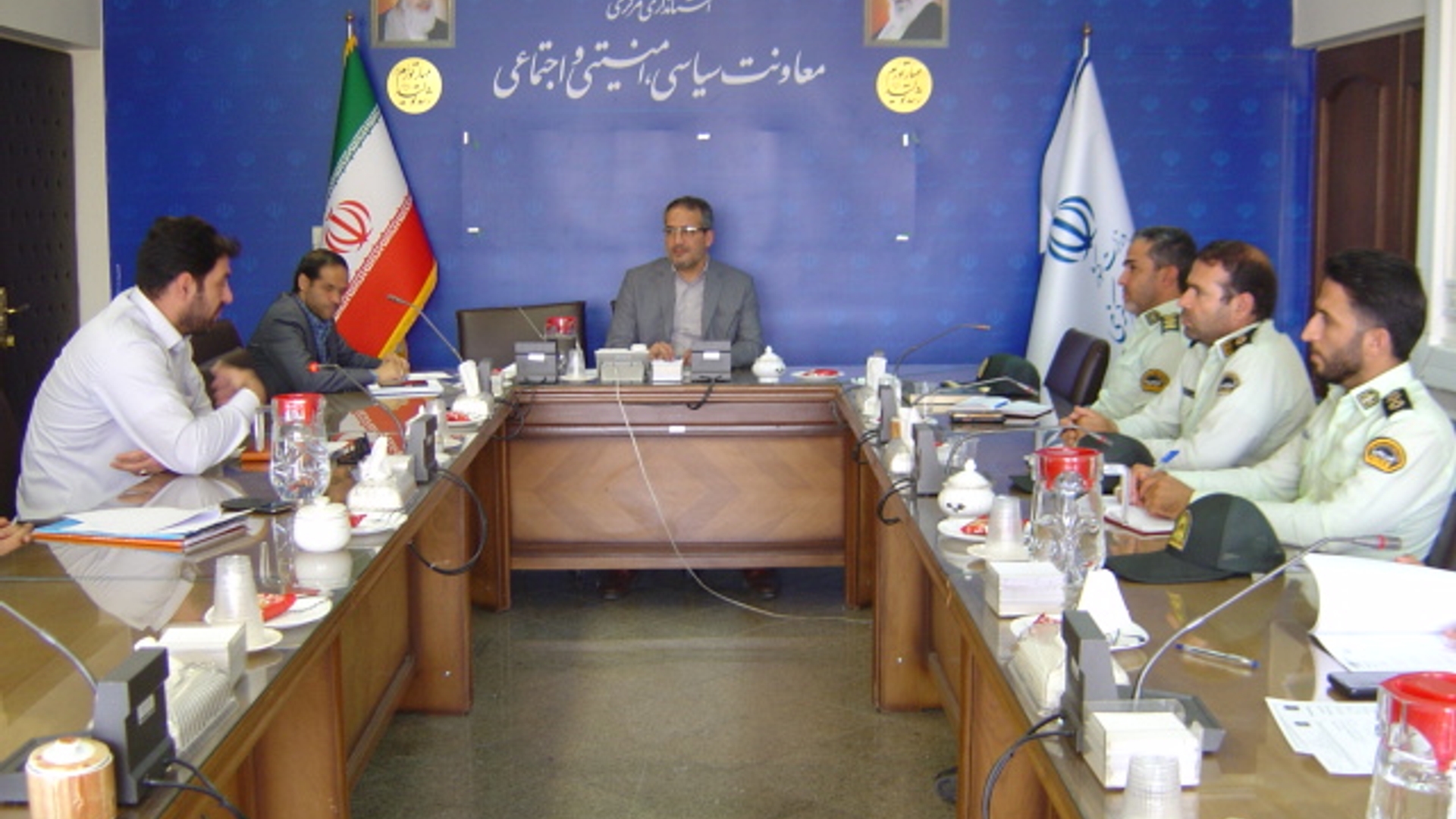 جلسه سامانه های هوشمند نظارتی استان در ساعت 30-10 روز سه شنبه مورخ 17-5-1402 به ریاست آقای رحیمی تبار مدیر کل امنیتی و انتظامی برگزار گردید.