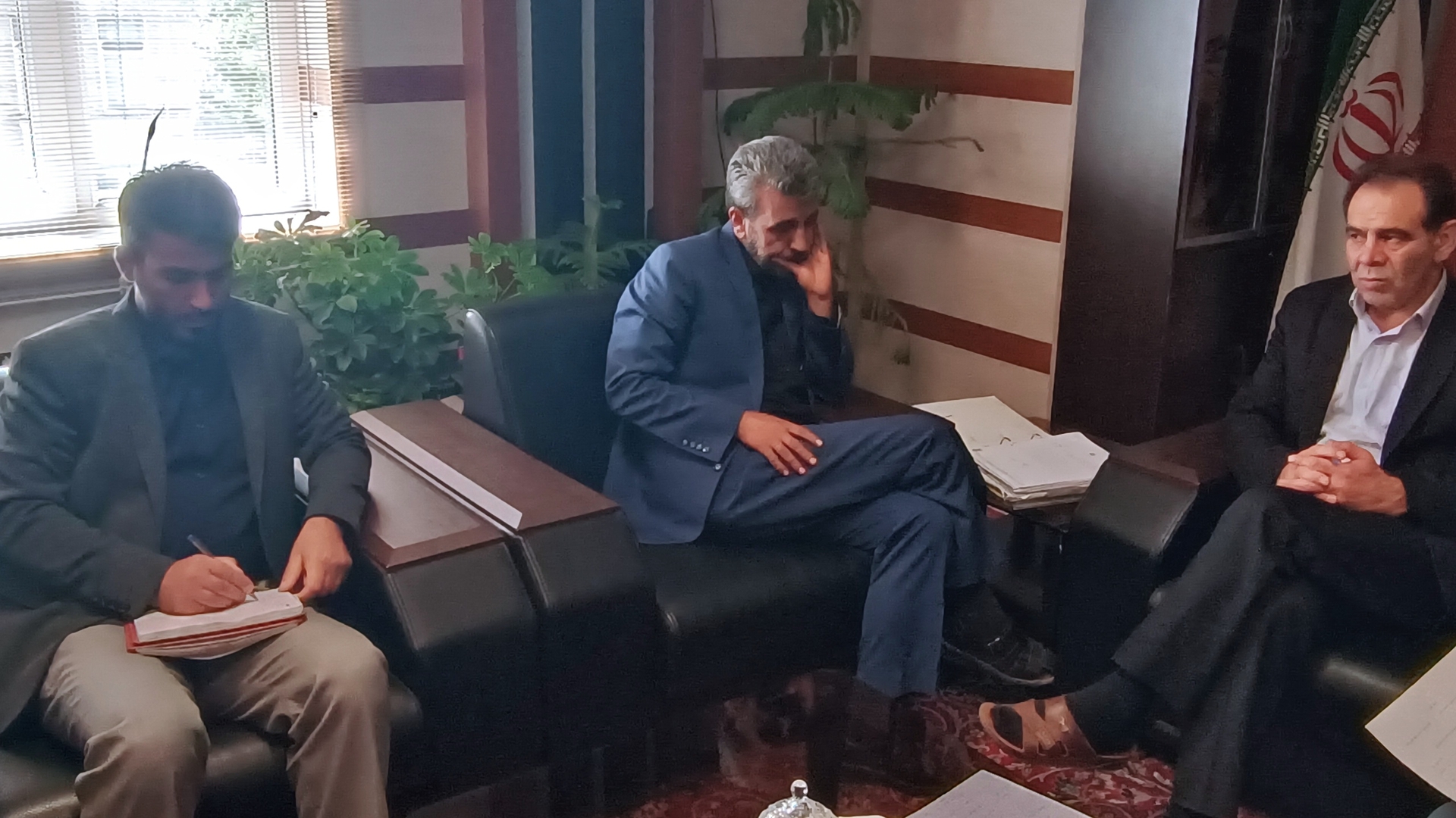 برگزاری جلسه بررسی مسائل و مشکلات شرکت مالگا با حضور سرپرست فرمانداری