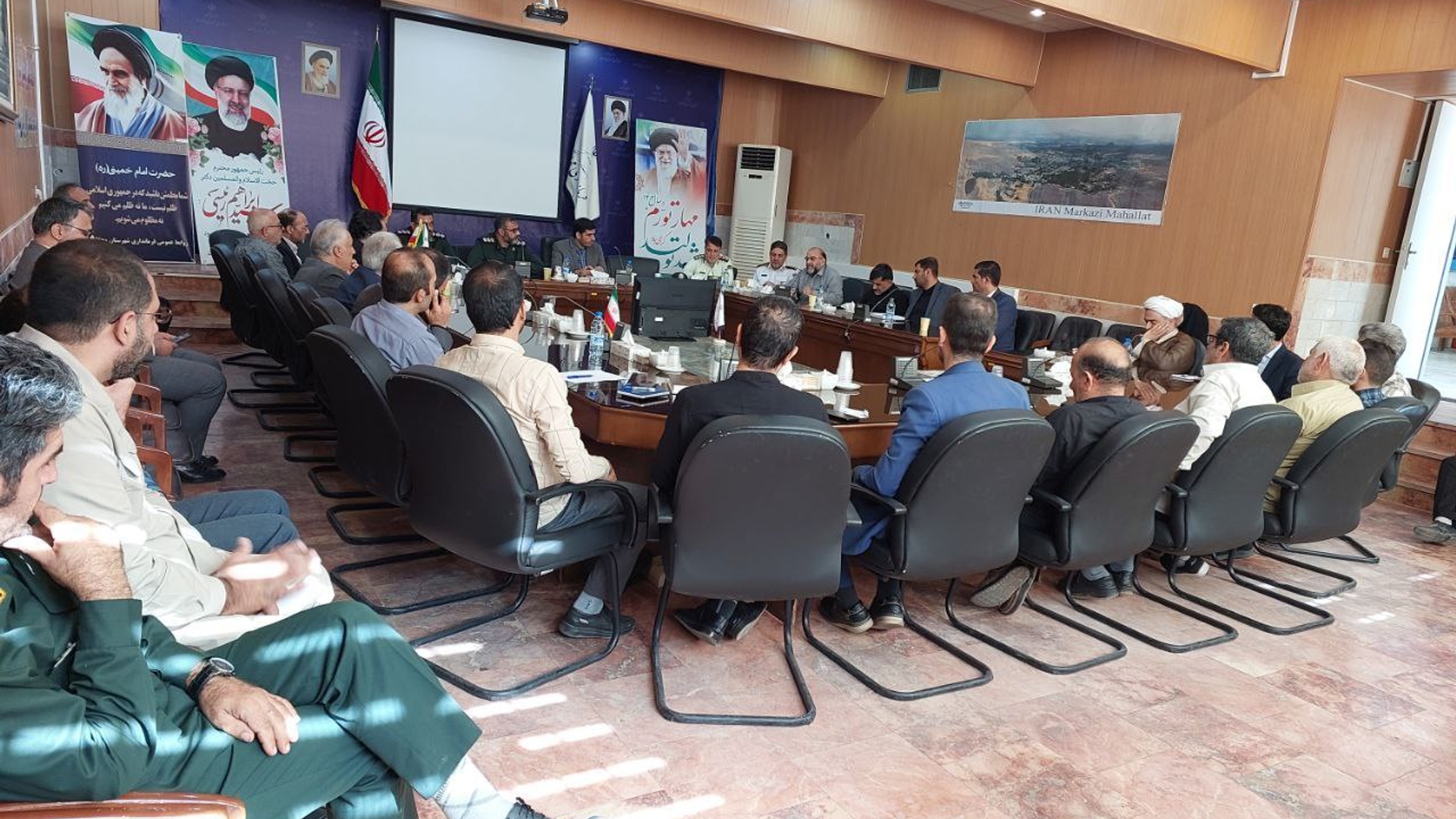 جلسه ستاد هماهنگی بزرگداشت مراسمات دفاع مقدس و مقاومت شهرستان محلات برگزار شد