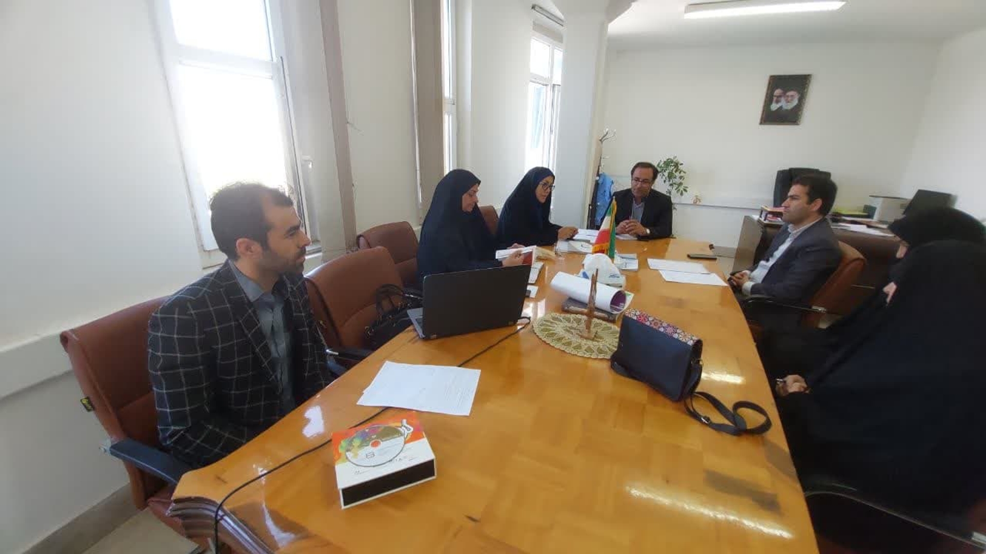 جلسه ستاد جمعیت به ریاست دکتر اتابکی سرپرست فرمانداری شهرستان تفرش و با حضور اعضا تشکیل و برگزار شد.