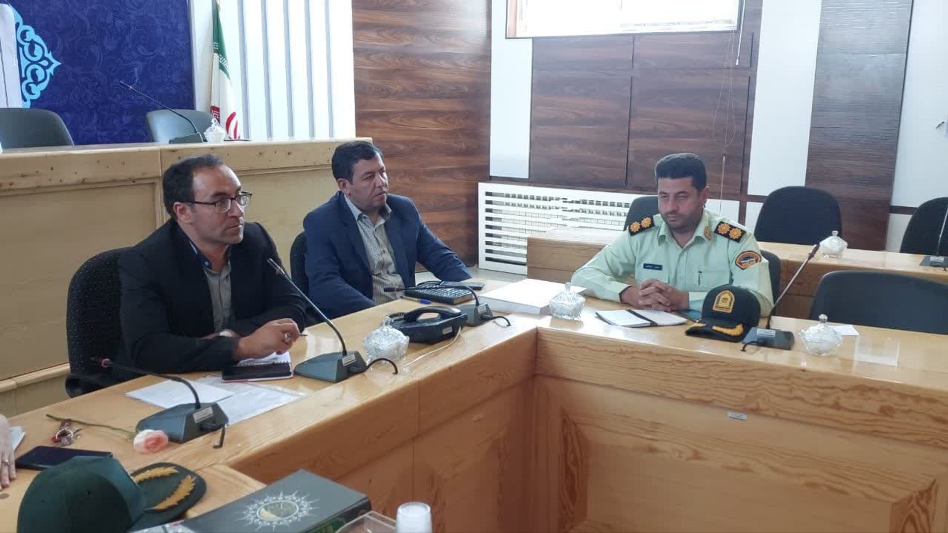 جلسه هماهنگی اعزام عاشقان حسینی در مراسم بزرگ اربعین به ریاست دکتر اتابکی سرپرست فرمانداری شهرستان تفرش (و دبیر ستاد اربعین استان مرکزی) در سالن اجتماعات فرمانداری برگزار شد.