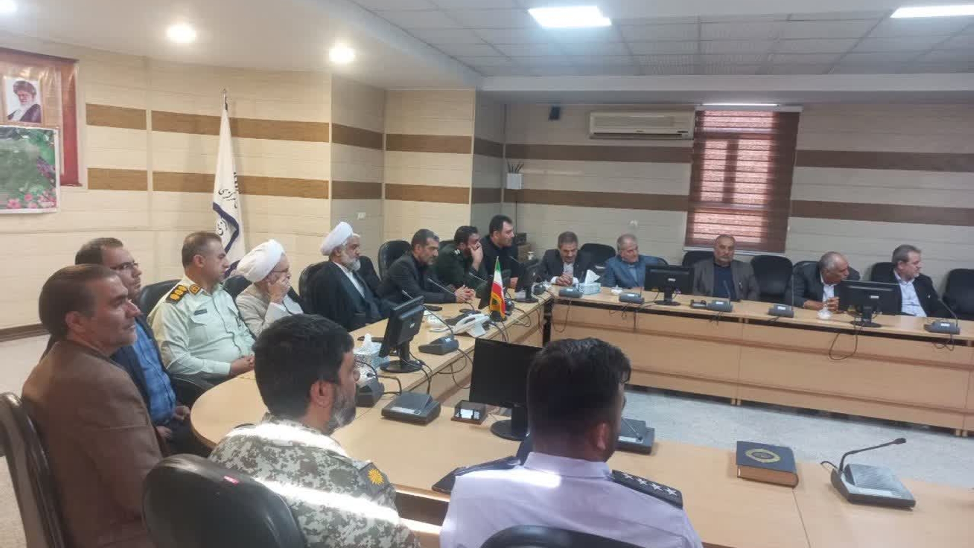 جلسه قدردانی و سپاس از آزادگان و ایثارگران عزیز و سرافراز شهرستان زرندیه به مناسبت سالروز ورود آزادگان به میهن اسلامی در سالن جلسات فرمانداری برگزار گردید.