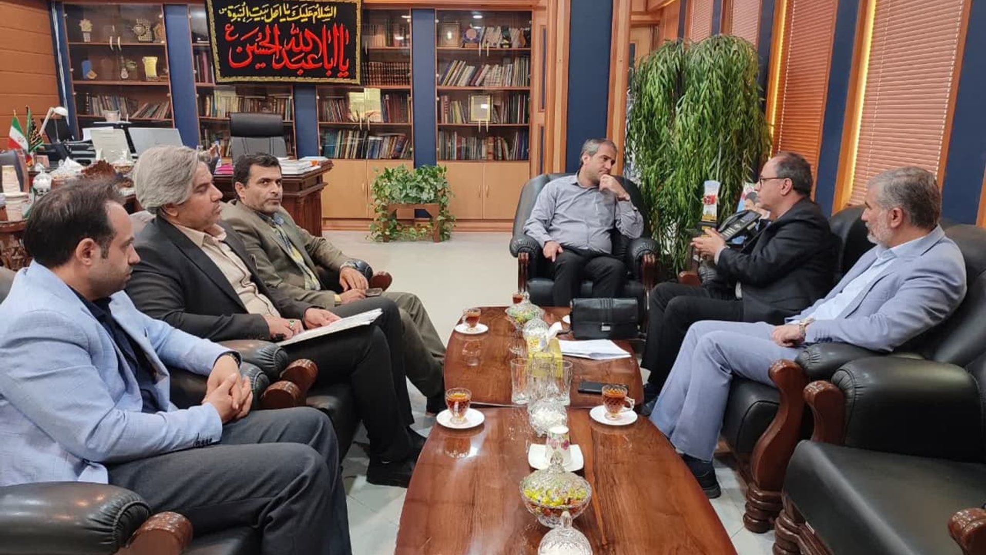 روسای دانشکده علوم پزشکی، خدمات بهداشتی درمانی و دانشگاه آزاد اسلامی واحد ساوه با مهدی الیاسی معاون استاندار و فرماندار ویژه شهرستان ساوه دیدار و گفتگو کردند.