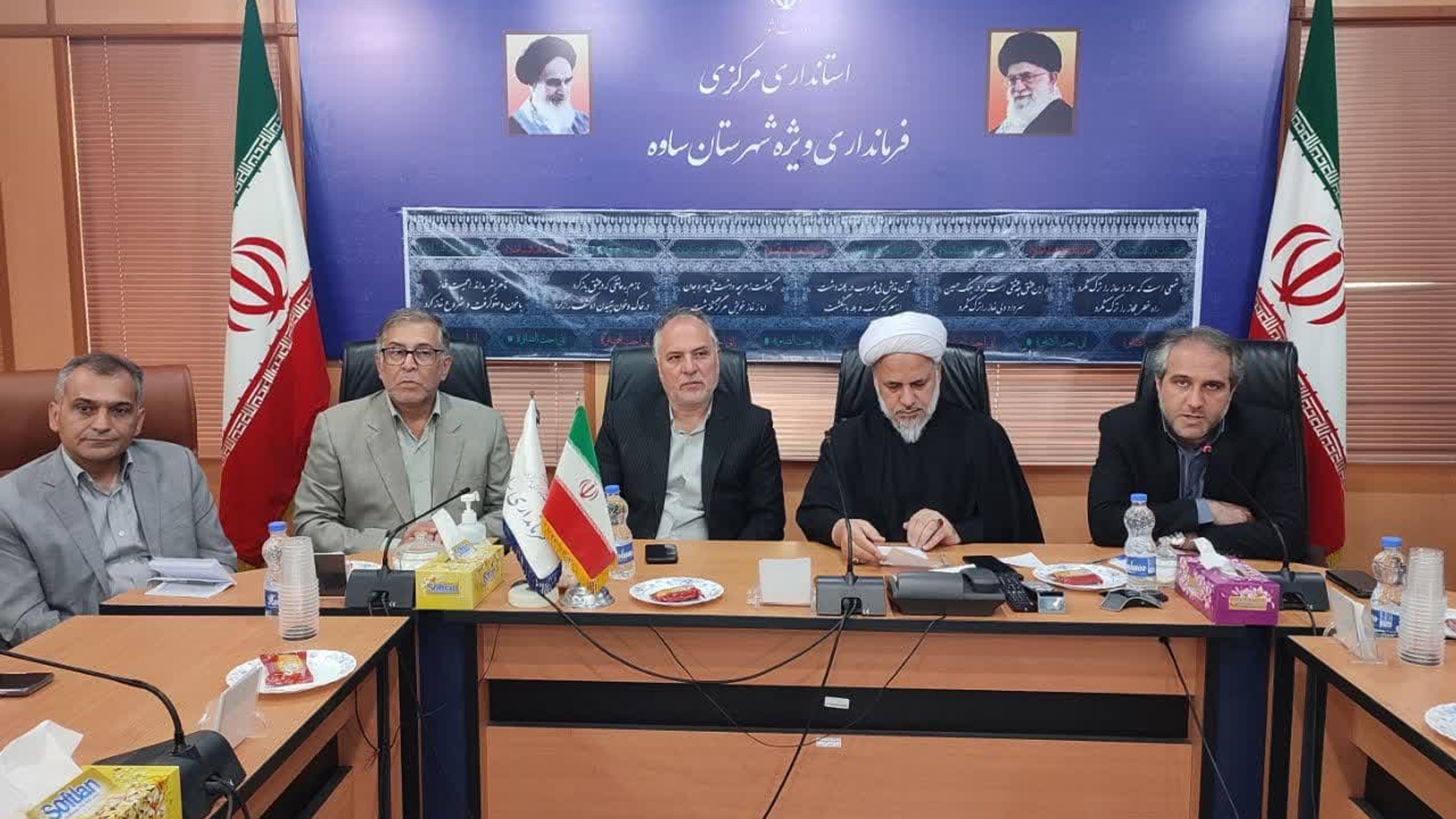 جلسه ایجاد شهر سبز با حضور اسدی، معاون هماهنگی امور عمرانی استاندار مرکزی