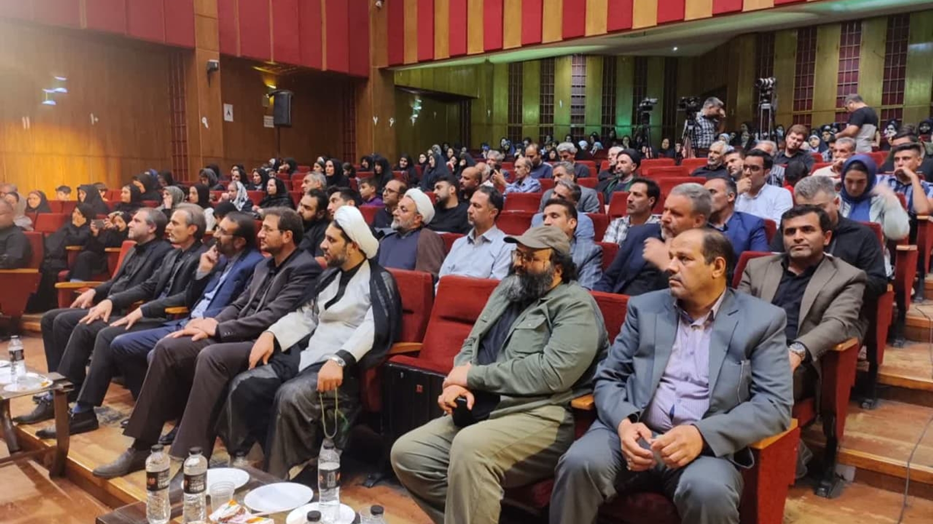 دومین کنگره شعر عاشورایی شهرستان ساوه