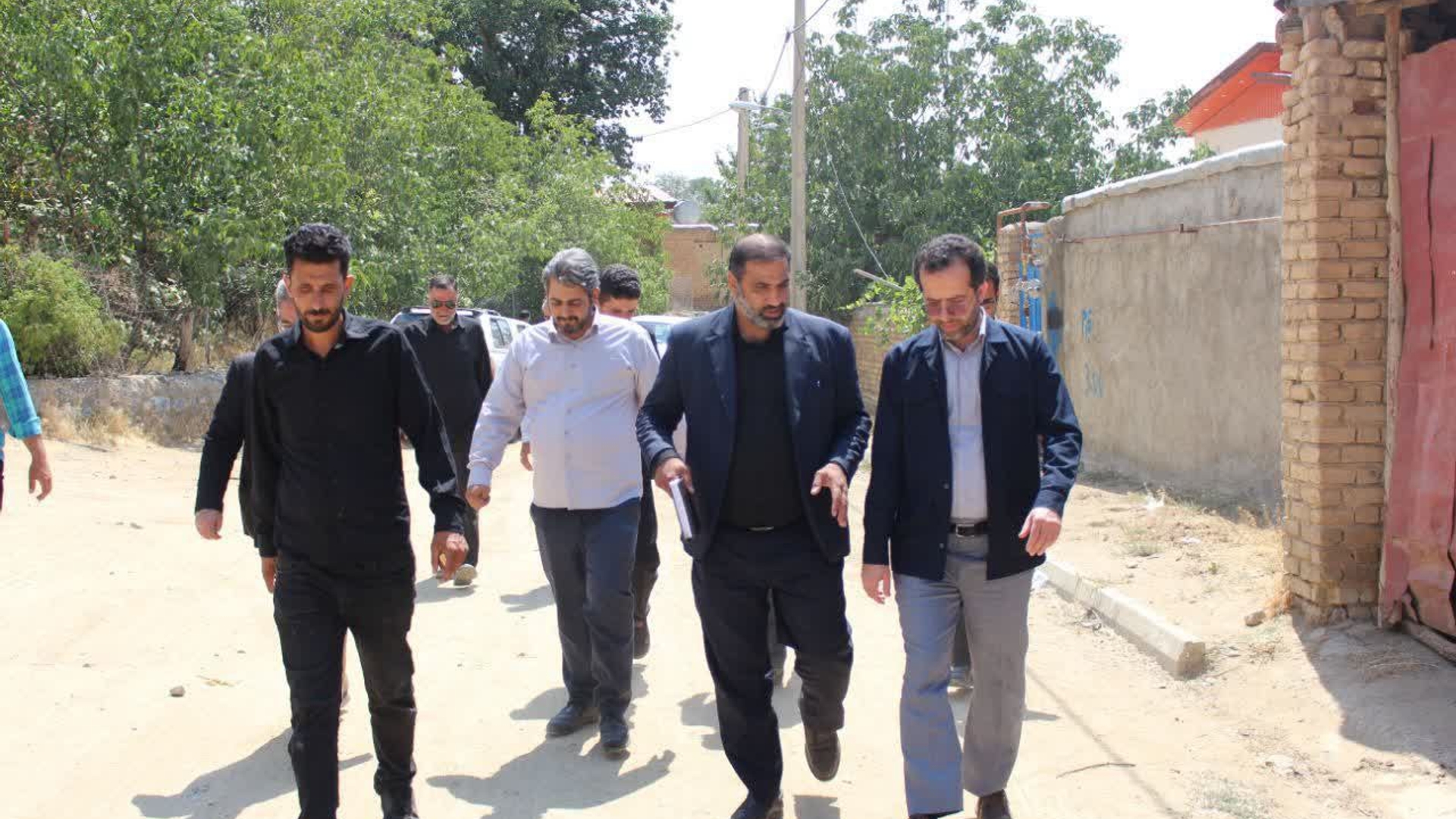 بازدید مدیرکل دفتر امور روستایی و شوراها از روستاهای بخش سربند شهرستان شازند