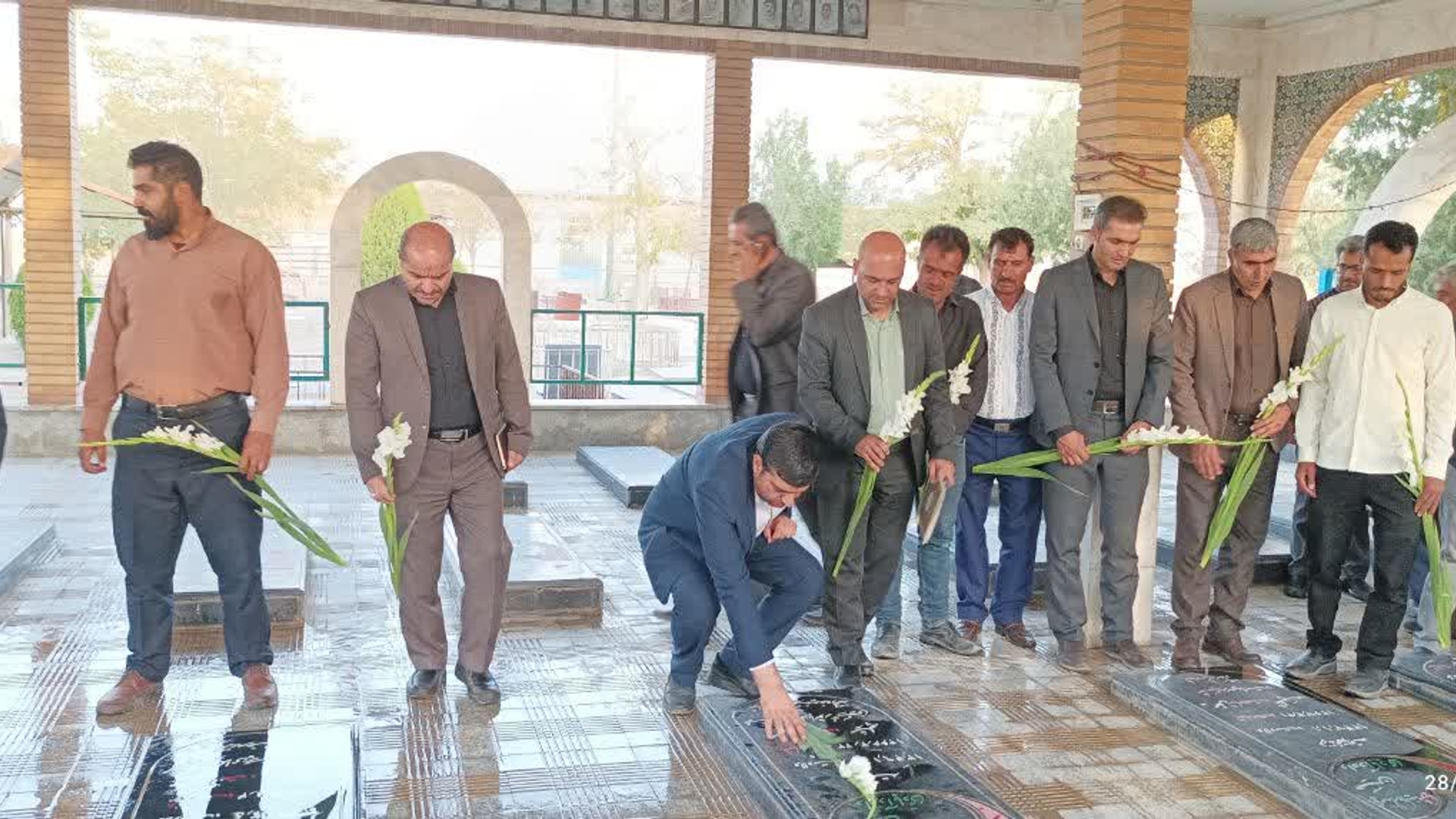 ادای احترام به ساحت مقدس شهدای شهر داودآباد