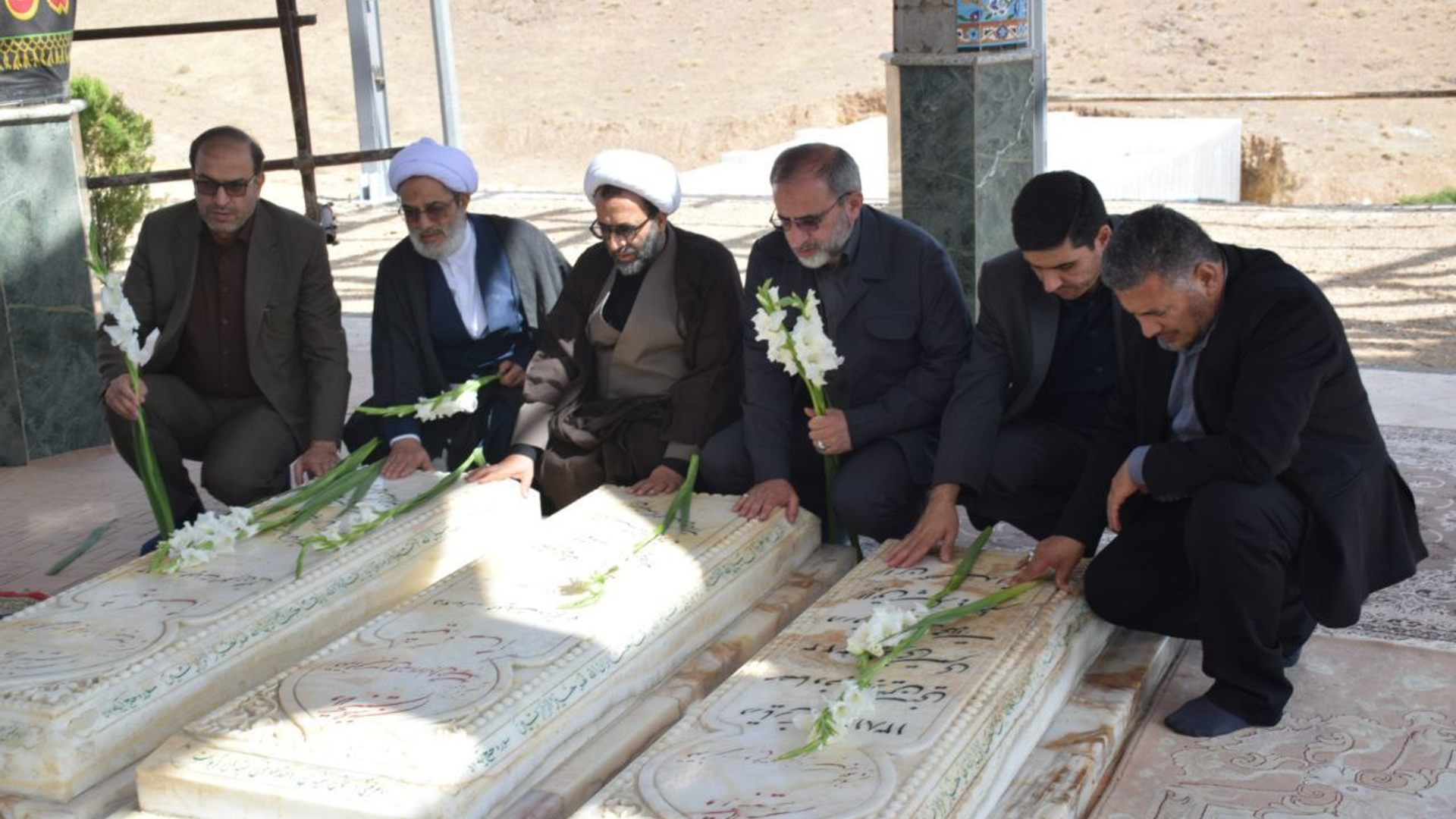 یادمان شهدای گمنام شهر محلات گلباران شد