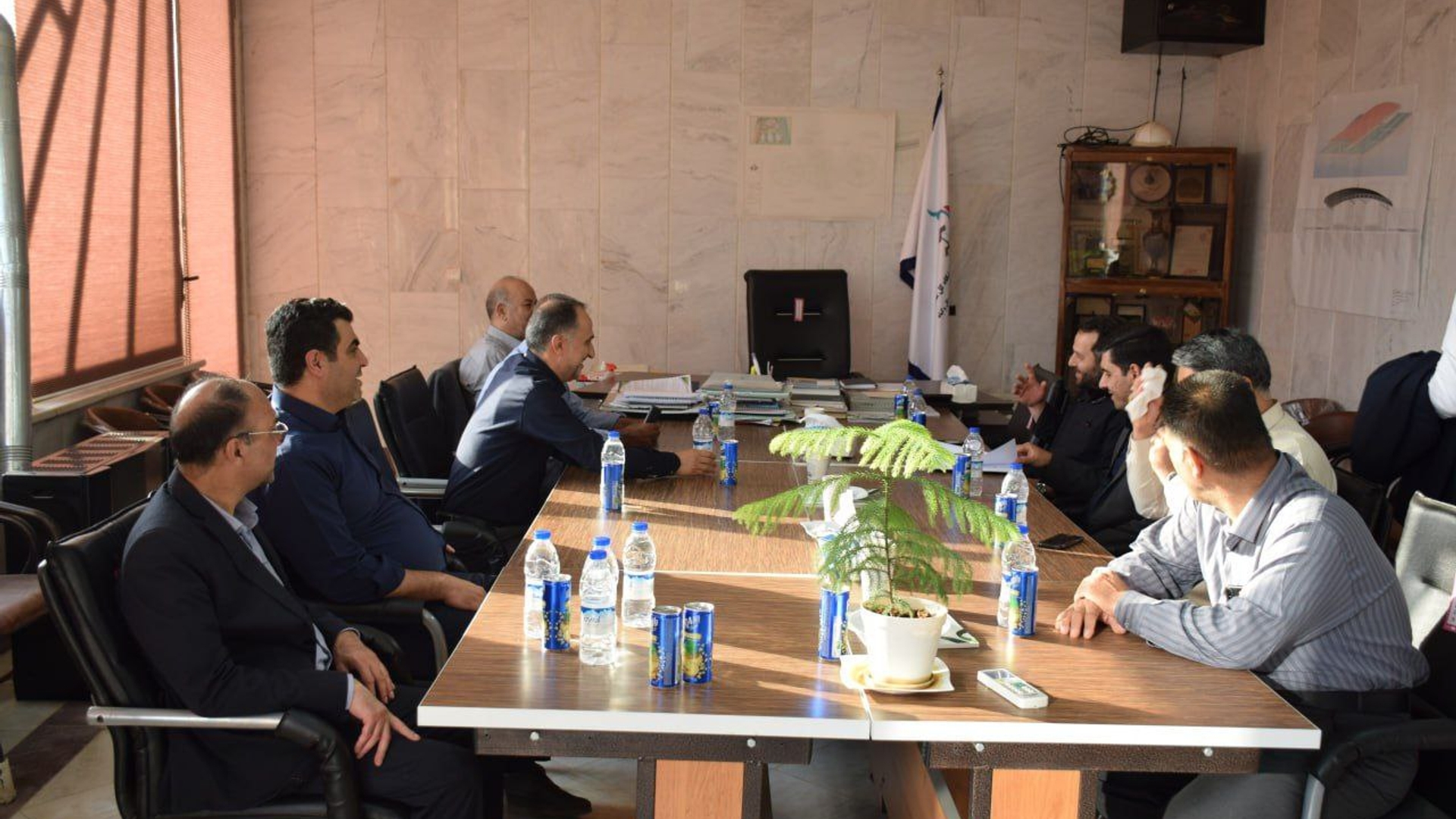 بازدید معاون وزیر صمت و رییس سازمان توسعه تجارت از پایانه صادراتی گل و گیاه شهرستان محلات