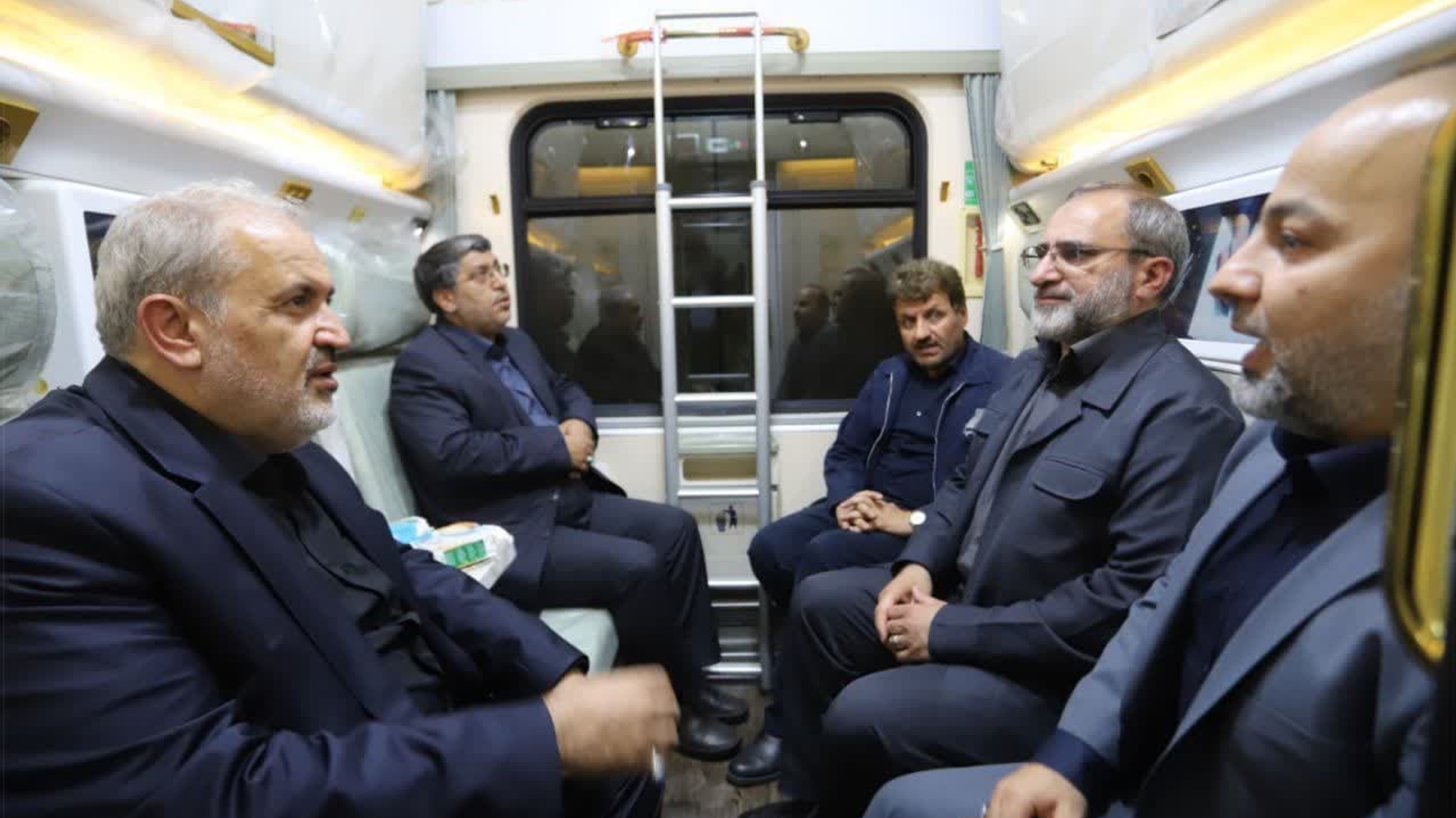 توان تولید لوکوموتیو مورد نیاز کشور در داخل وجود دارد