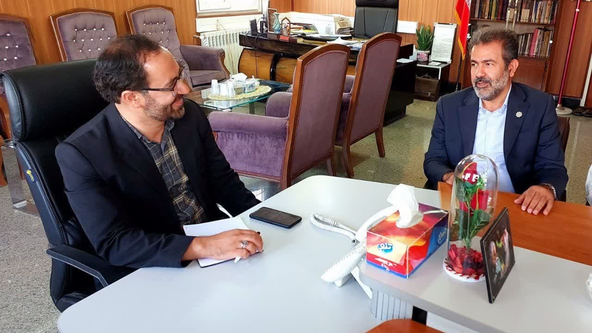 دکتر اتابکی خطاب به واشقانی رئیس دانشگاه تفرش: ما را بعنوان دانشگاهی در کنار خود ببينيد.