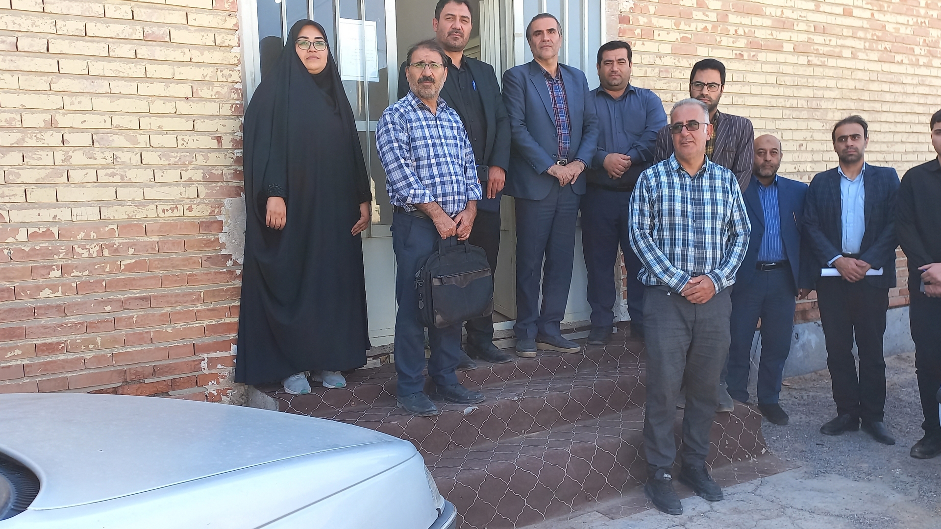 بازدید مسئولان و مدیران مربوطه از شعب سیار اخذ رای بخش زاویه.