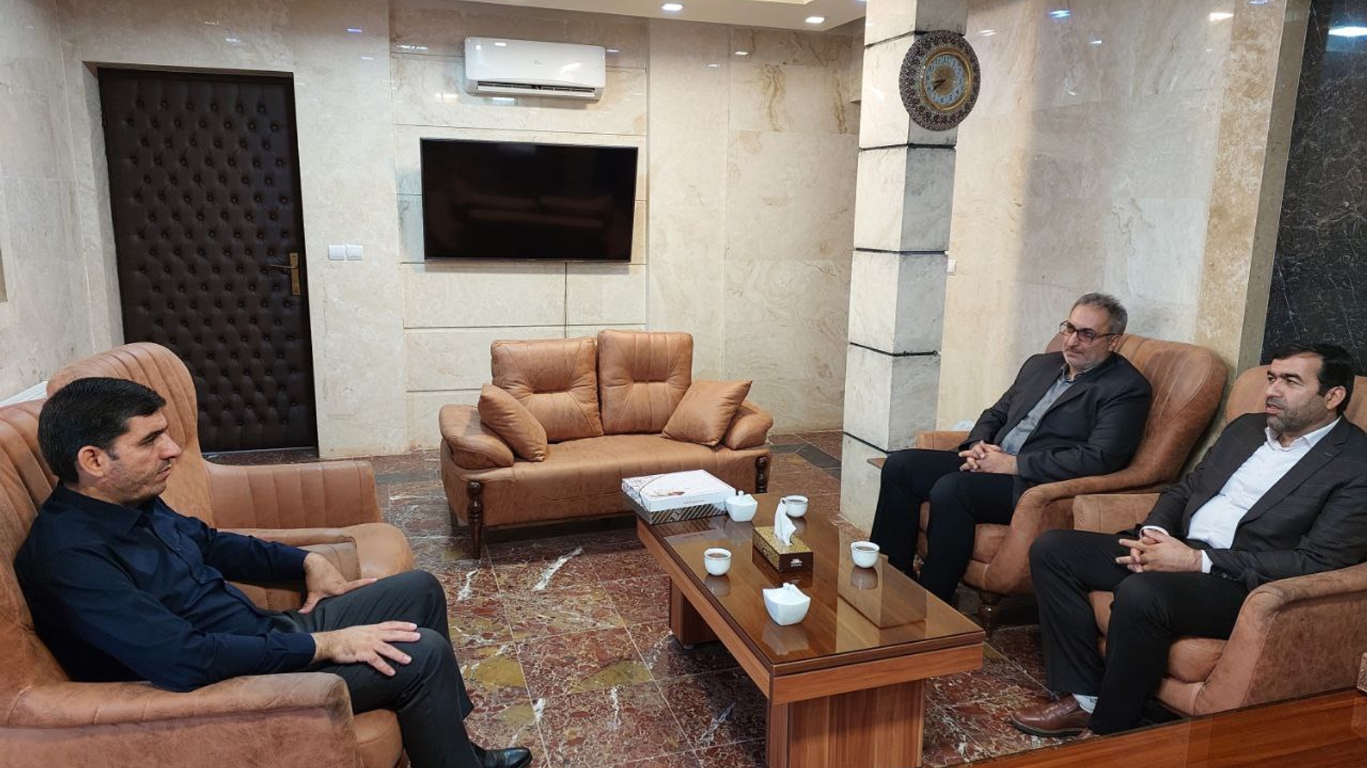 دیدار مدیرکل تامین اجتماعی استان مرکزی با سرپرست فرمانداری شهرستان محلات