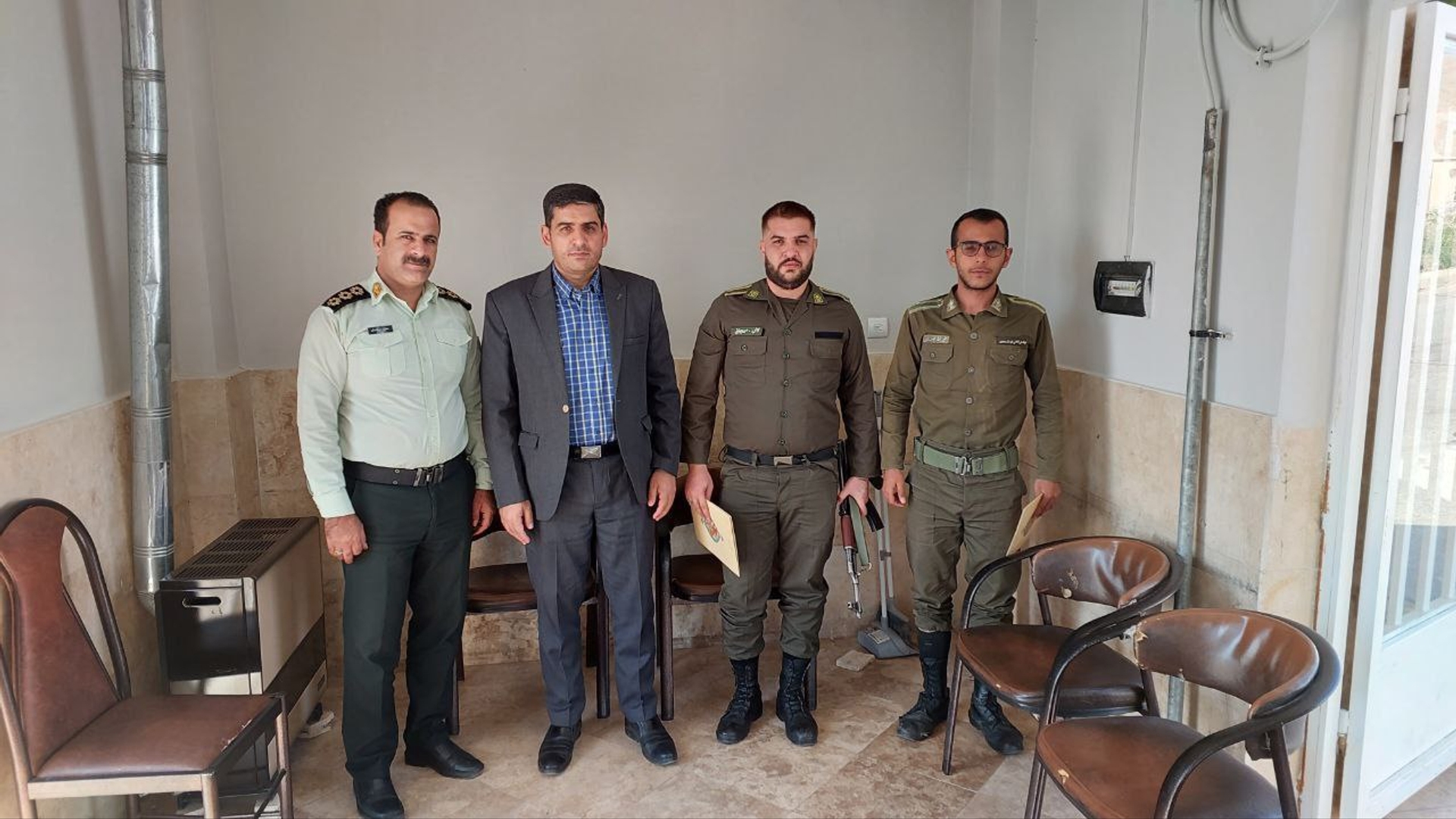 تقدیر سرپرست فرمانداری شهرستان محلات از سربازان مامور در فرمانداری