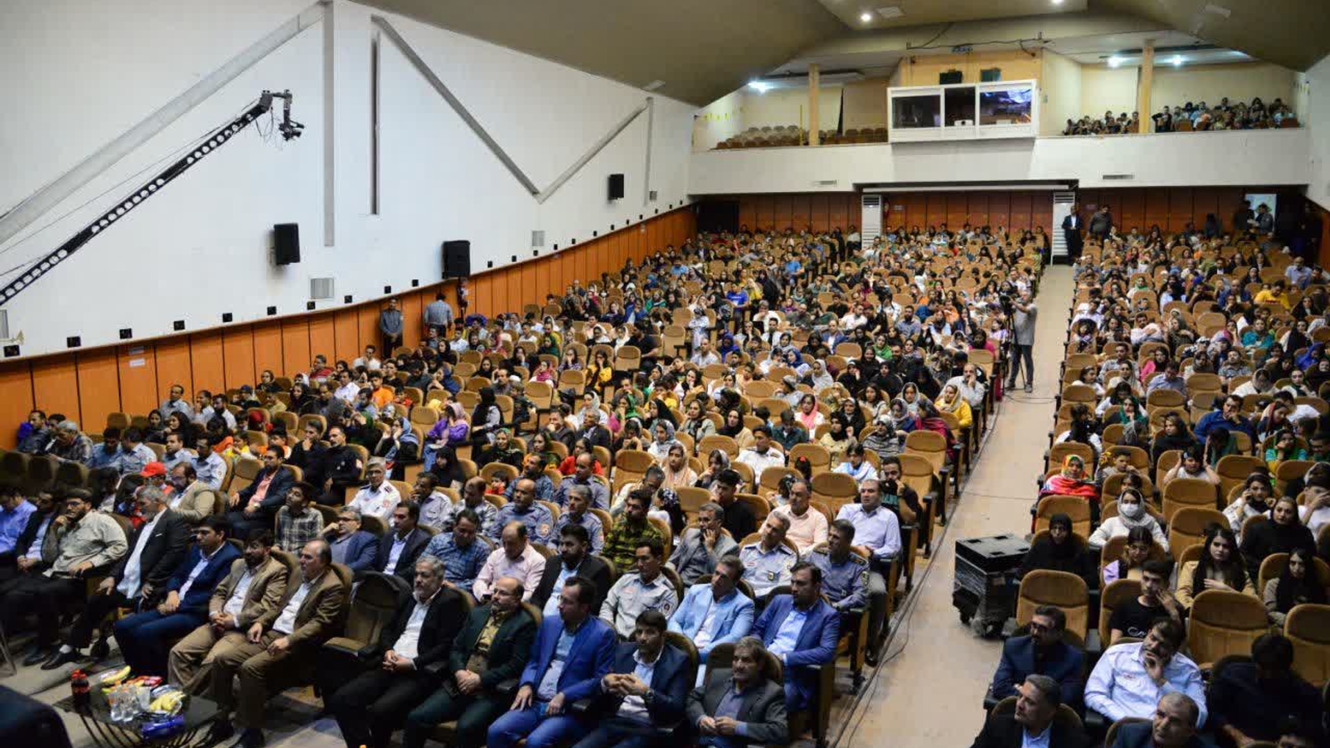 آتش‌نشانان بازوی توانمند مدیریت بحران هستند- لزوم تعیین تکلیف ساختمان‌های ناایمن در استان مرکزی