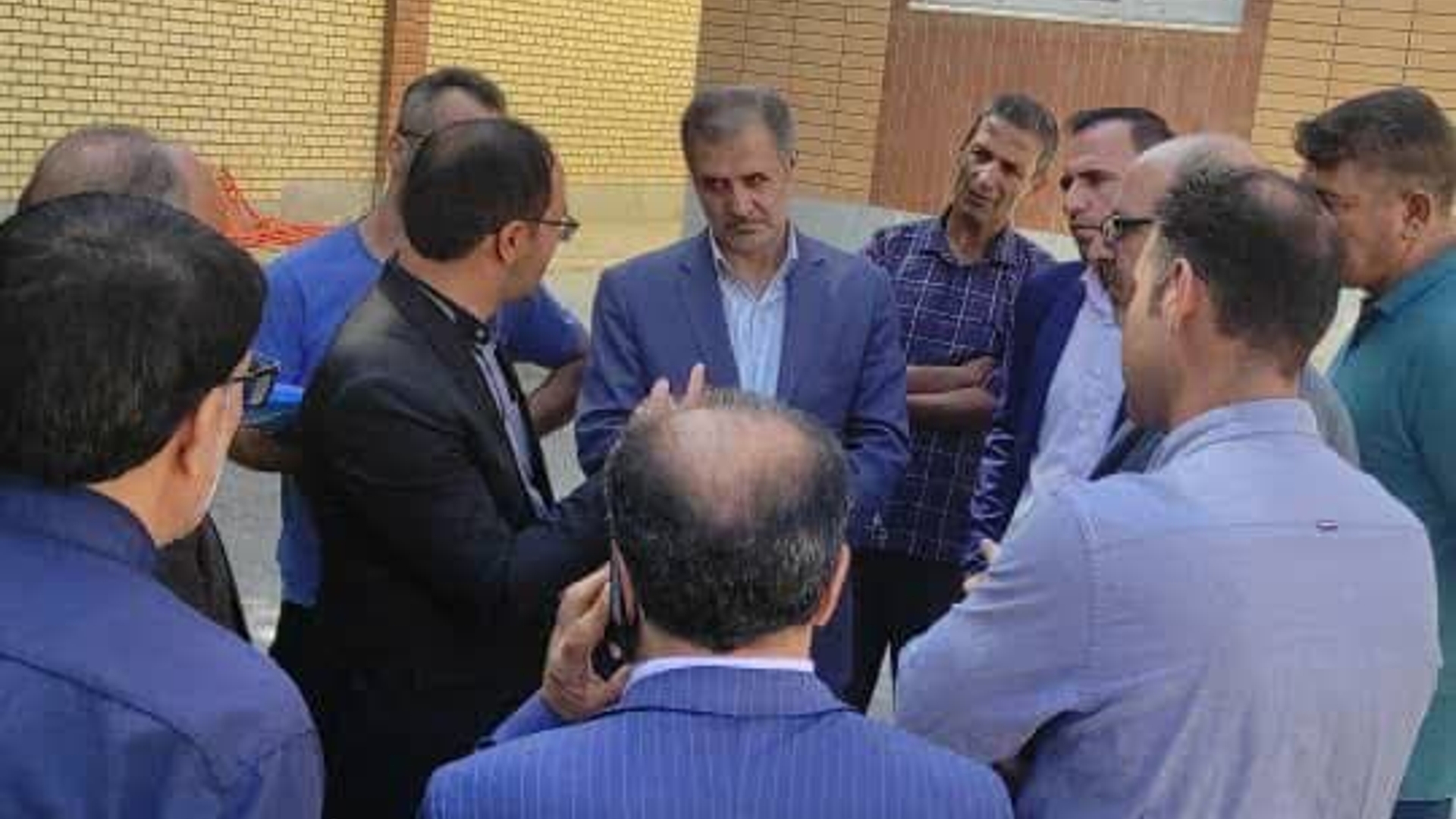 پیگیری مشکلات آب روستای دیزج