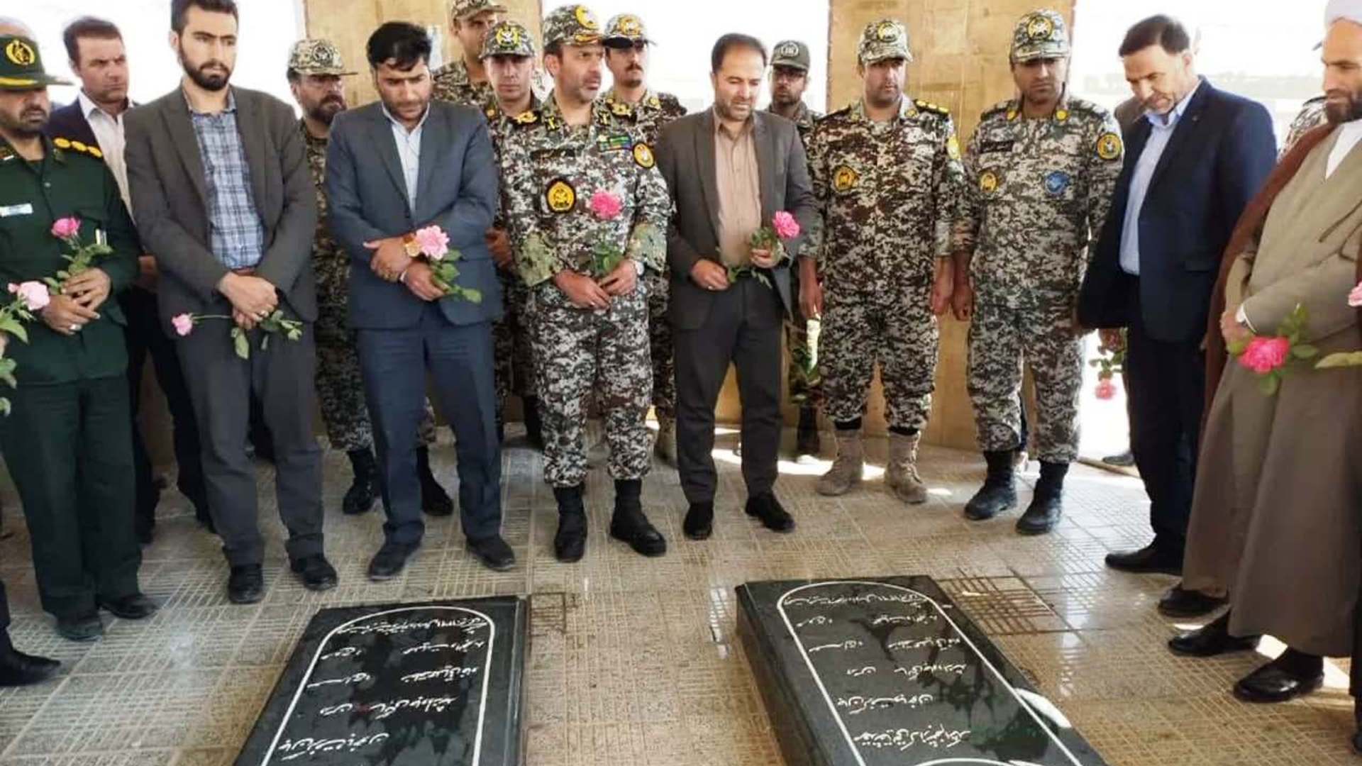 عطر افشانی بمناسبت بزرگداشت هفته دفاع مقدس