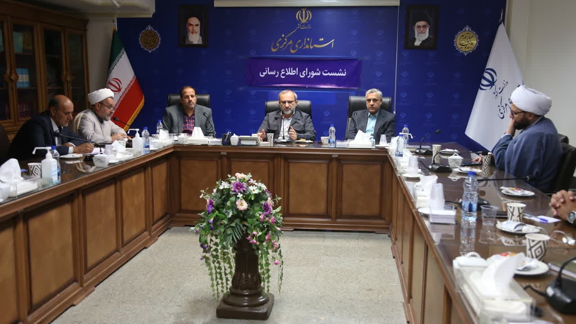 روش‌های جدید و رویکردهای نوین اطلاع‌رسانی به کار گرفته شود