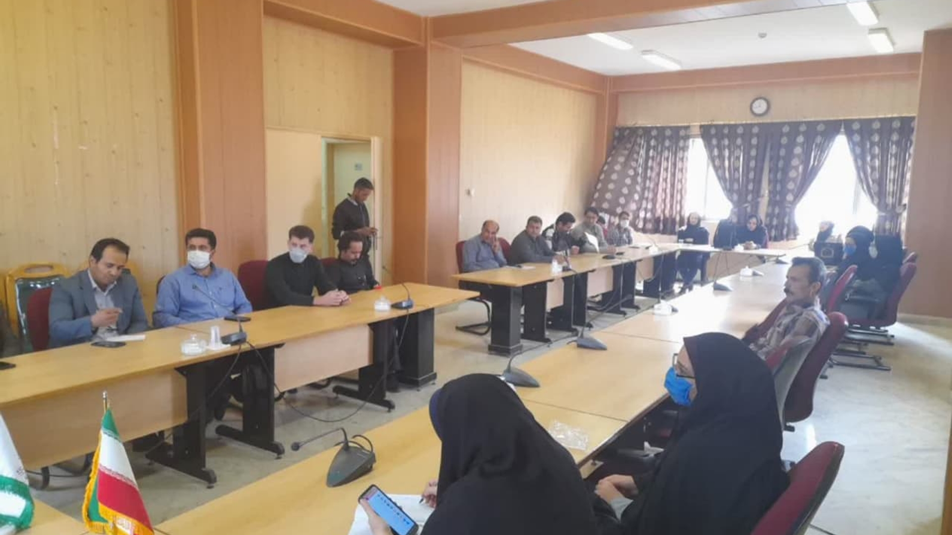 نشست دکتر اتابکی سرپرست فرمانداری شهرستان با اعضای هیات علمی و کارکنان دانشگاه آزاد اسلامی واحد تفرش