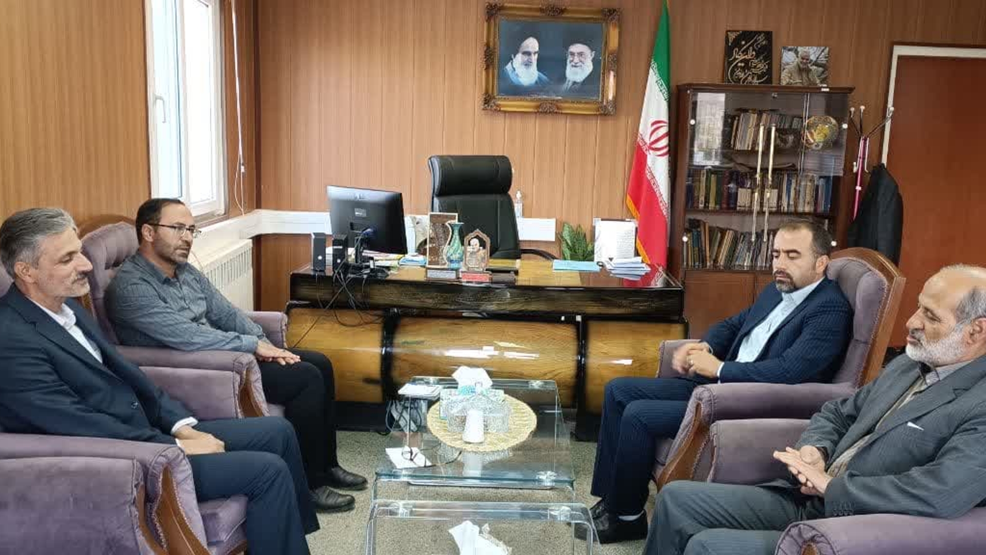 نشست رئیس هیات نظارت بر انتخابات شهرستان با اتابکی سرپرست فرمانداری