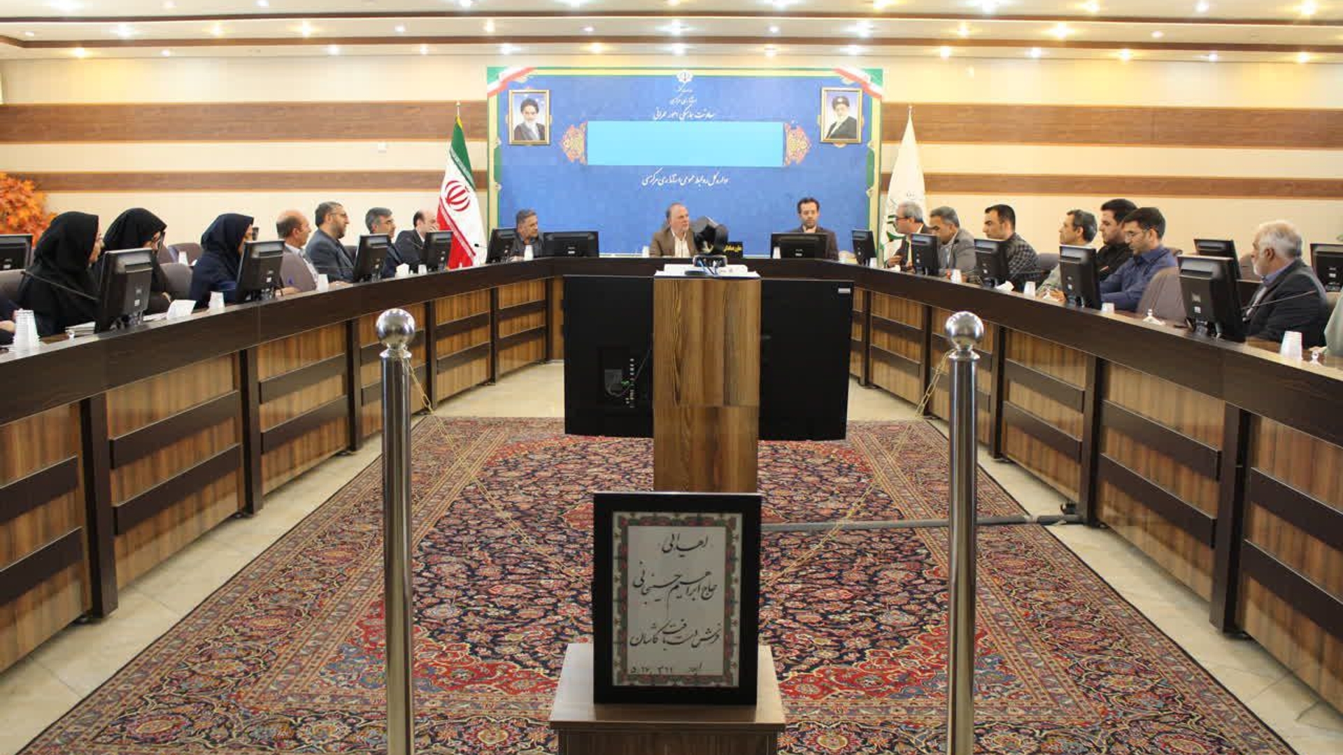 بررسی مسائل و مشکلات همکاران حوزه عمرانی استانداری