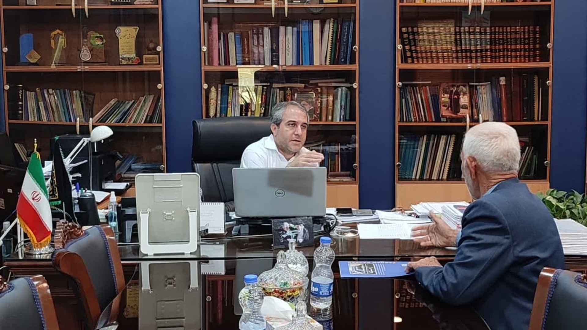 ملاقات مردمی " مهدی الیاسی " معاون استاندار  و فرماندار ویژه شهرستان  ساوه.