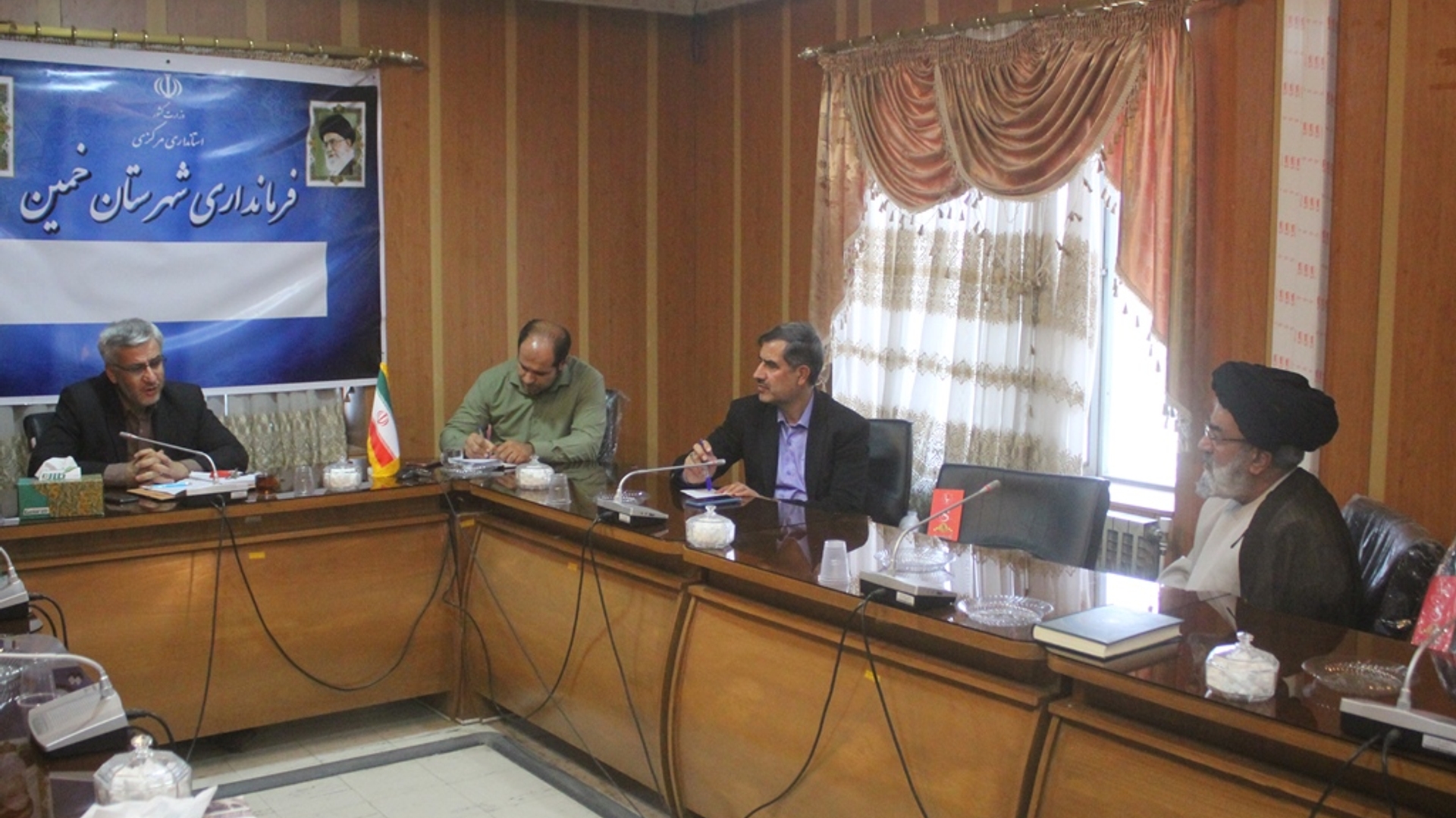 پنجمین جلسه شورای معاونین فرمانداری شهرستان خمین در سال 1402 برگزار شد