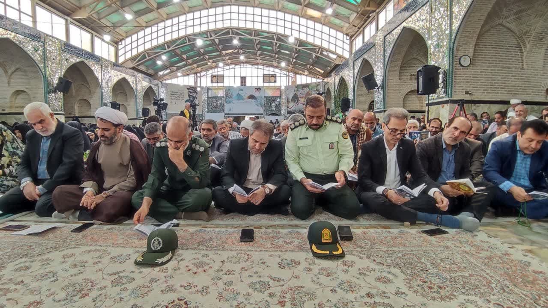 پخش زنده مراسم دعای ندبه از شبکه یک سیما به مناسبت هفته فرهنگی ساوه