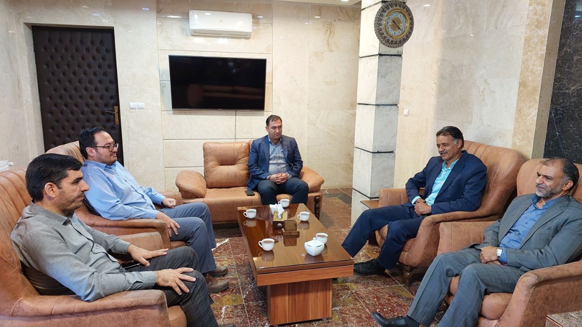 دیدار مدیرکل تعاونی روستایی استان با سرپرست فرمانداری