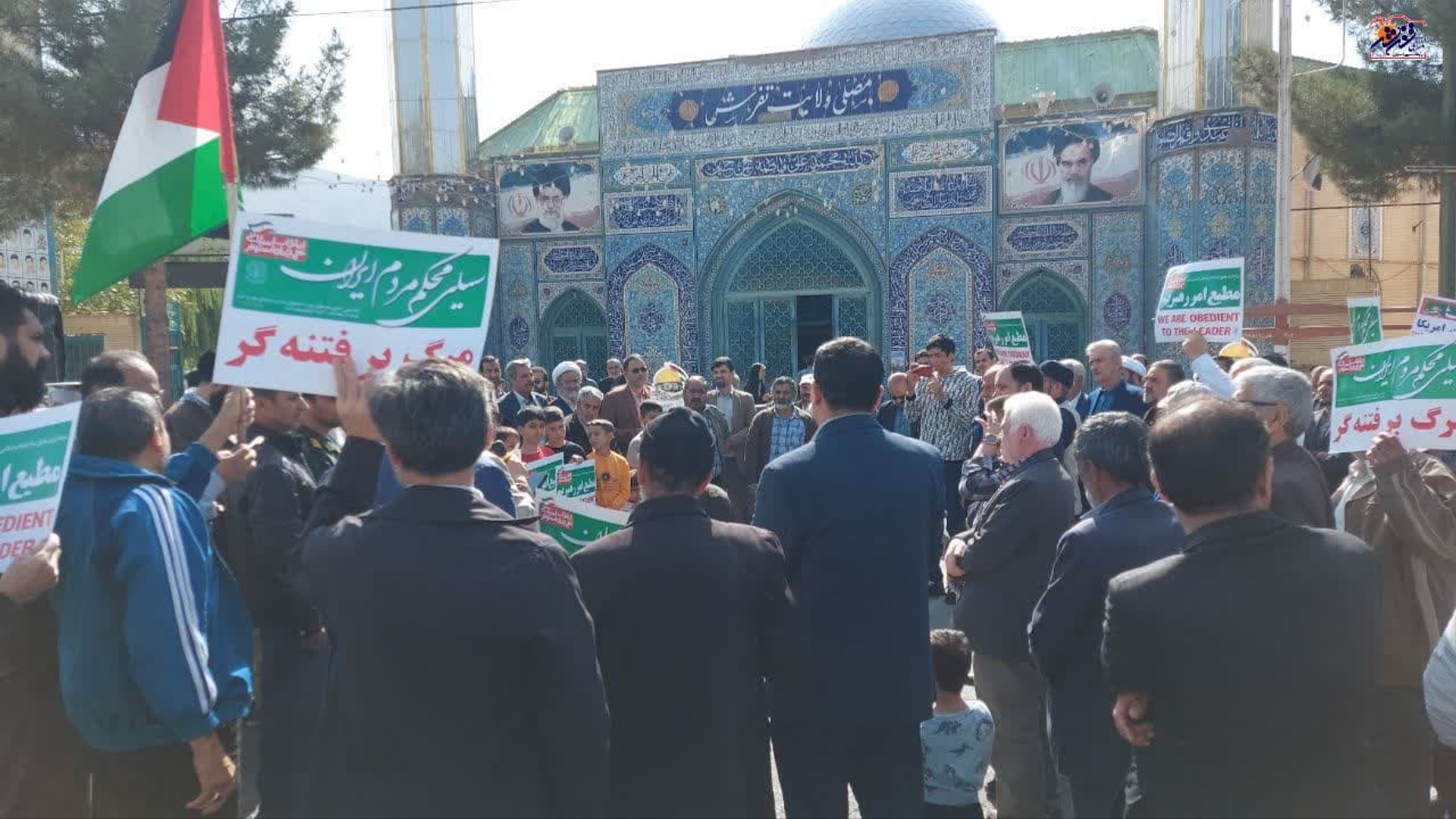 مردم و نوجوانان انقلابی و ولایتمدار شهرستان تفرش امروز بعد از اقامه نماز عبادی و سیاسی جمعه در حمایت از مردم مظلوم فلسطین و محکومیت جنایات رژیم غاصب صهیونستی به تظاهرات پرداختند.