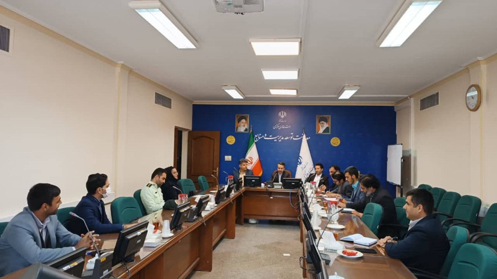 برگزاری کارگروه ارتباطات و فناوری اطلاعات شورای پدافند غیرعامل استان