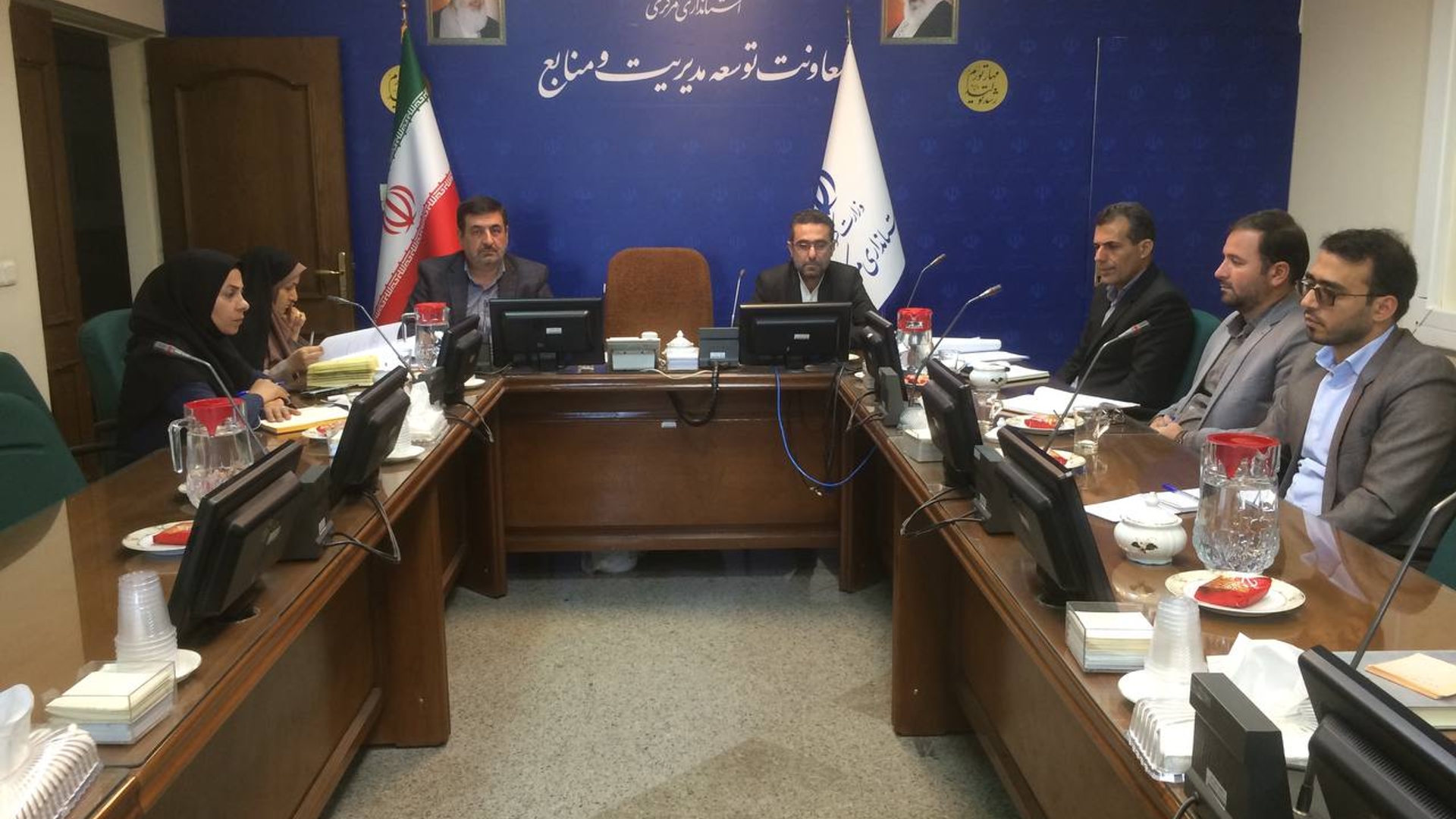 دوره آموزشی با عنوان « آمادگی برای ثبت نام و بررسی صلاحیت ها » به صورت مشترک با حضور فرمانداران مراکز حوزه های انتخابیه و روسای دفاتر هیات نظارت در شهرستانها به صورت وبینار