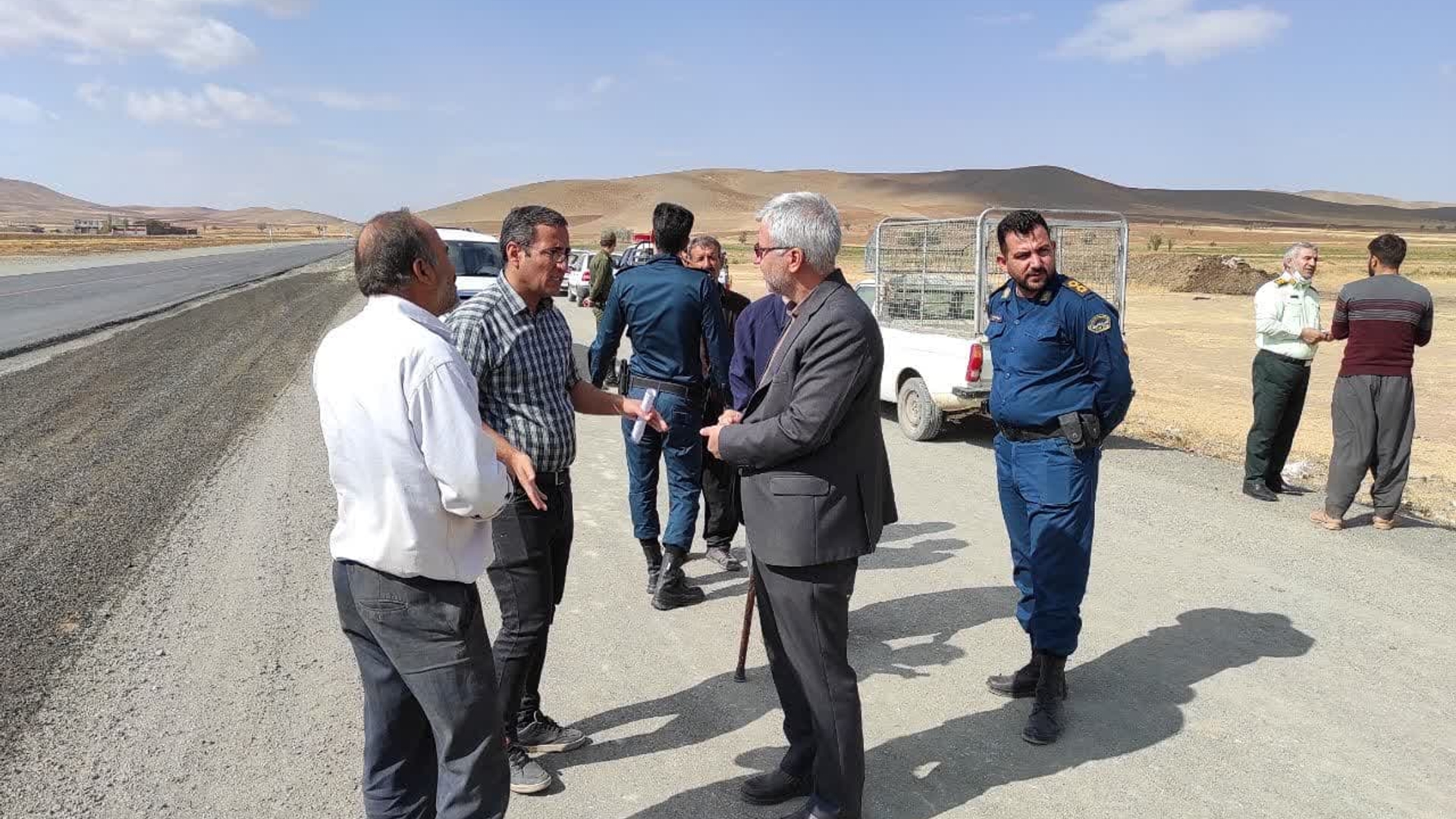 فرماندار و معاون مدیر کل راه وشهرسازی استان از پروژه محور خمین – الیگودرز بازدید کردند