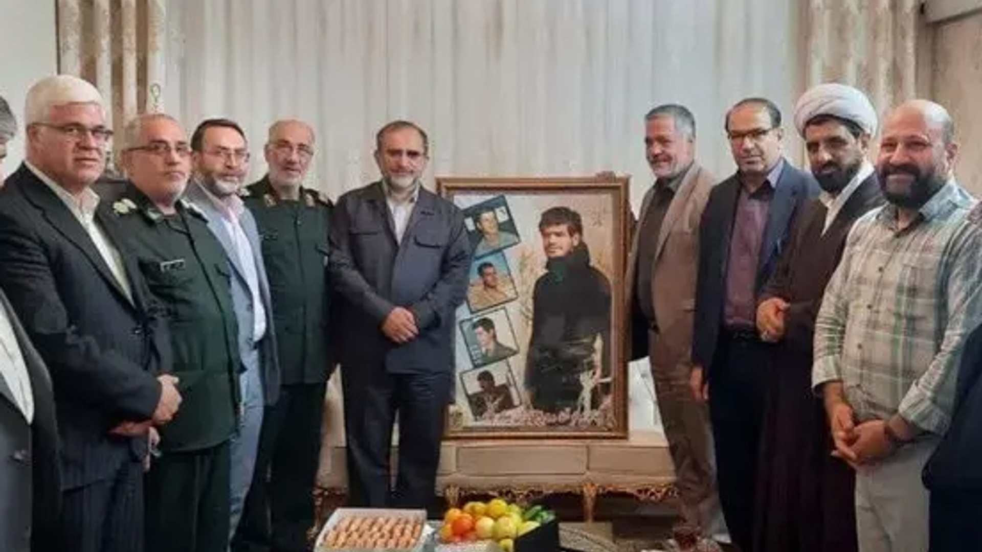 دیدار استاندار مرکزی با خانواده سردار شهید «عبدالله خسروی»