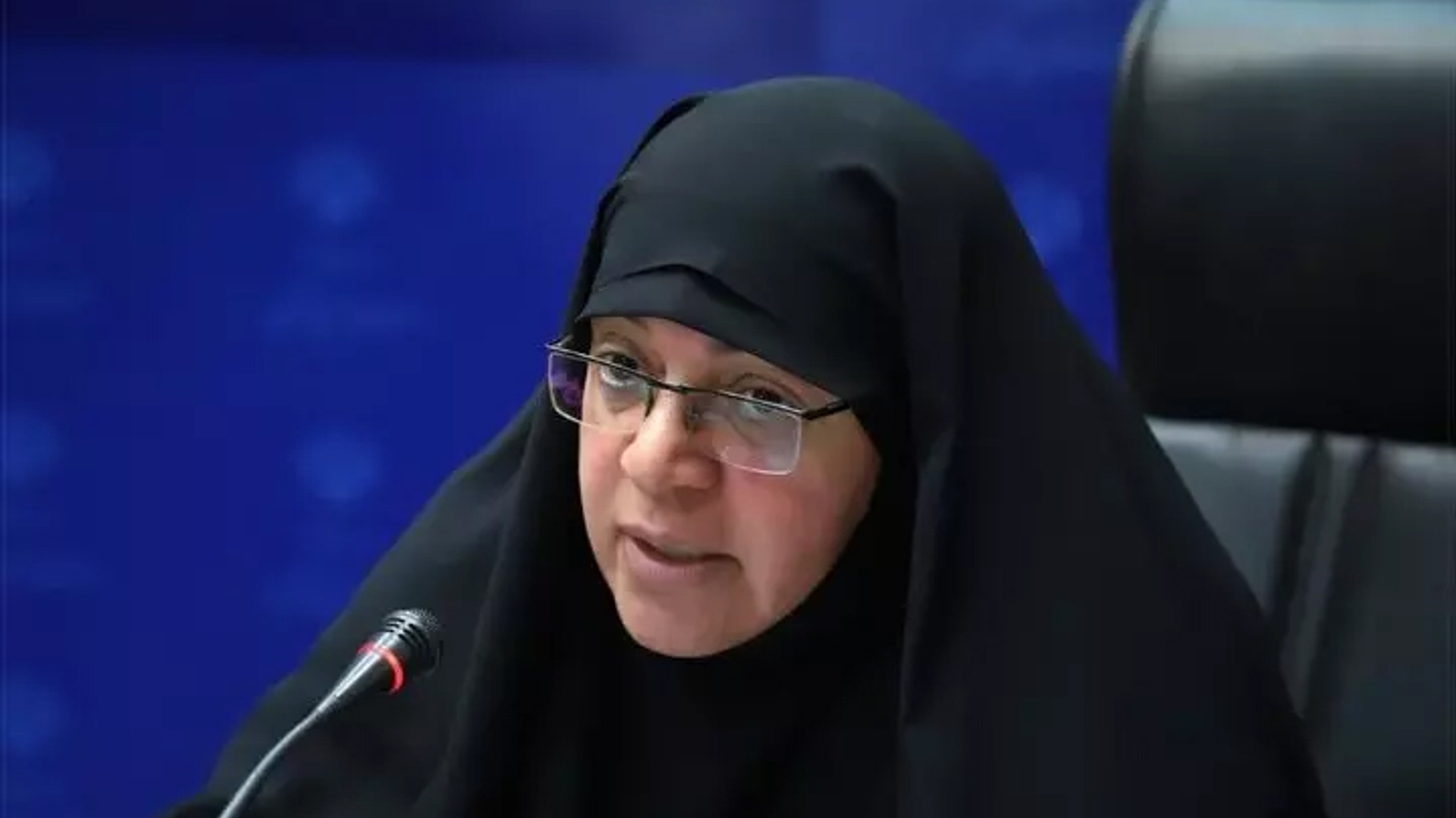 تشکیل ۴ کمیته تخصصی در ستاد جمعیت استان مرکزی- اجرای قانون جمعیت تسهیل شود