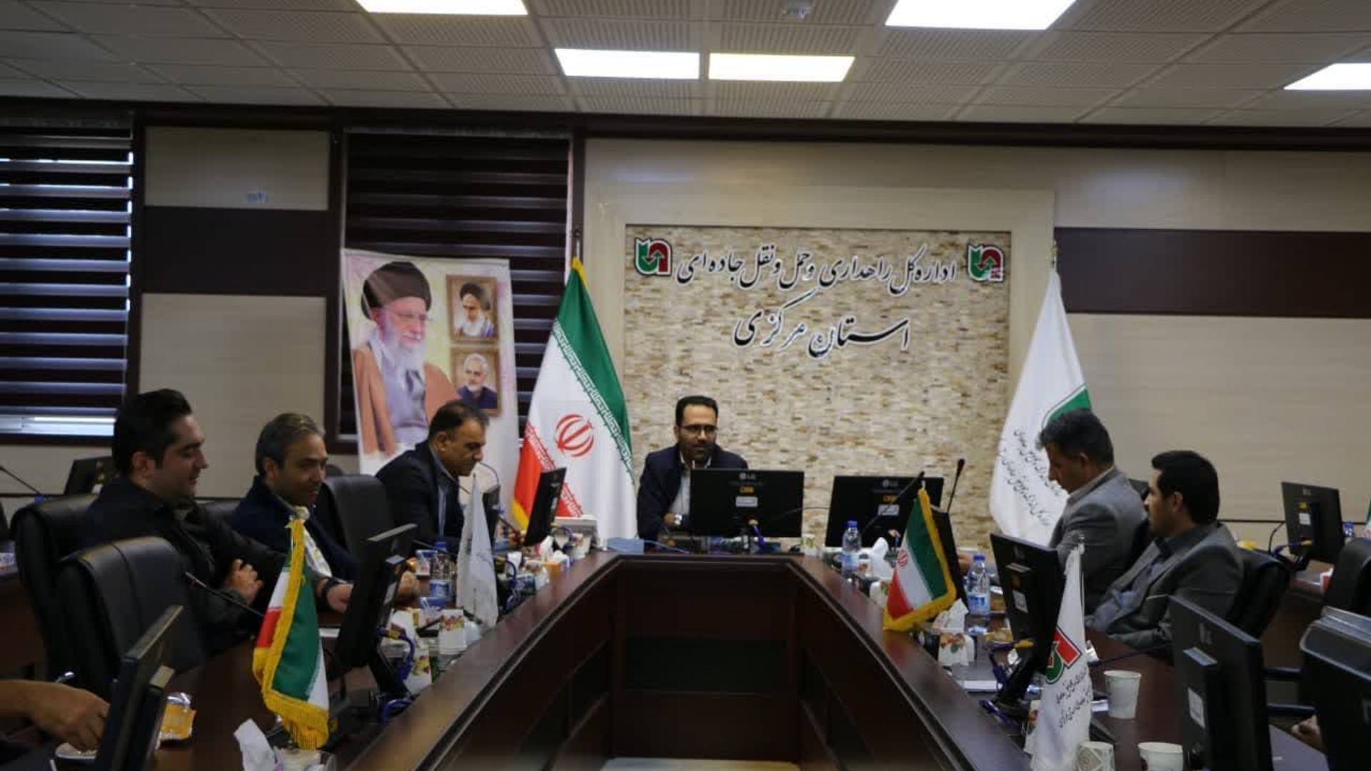 برگزاری نشست تخصصی  پدافند غیرعامل در اداره کل راهداری و حمل و نقل جاده ای استان.