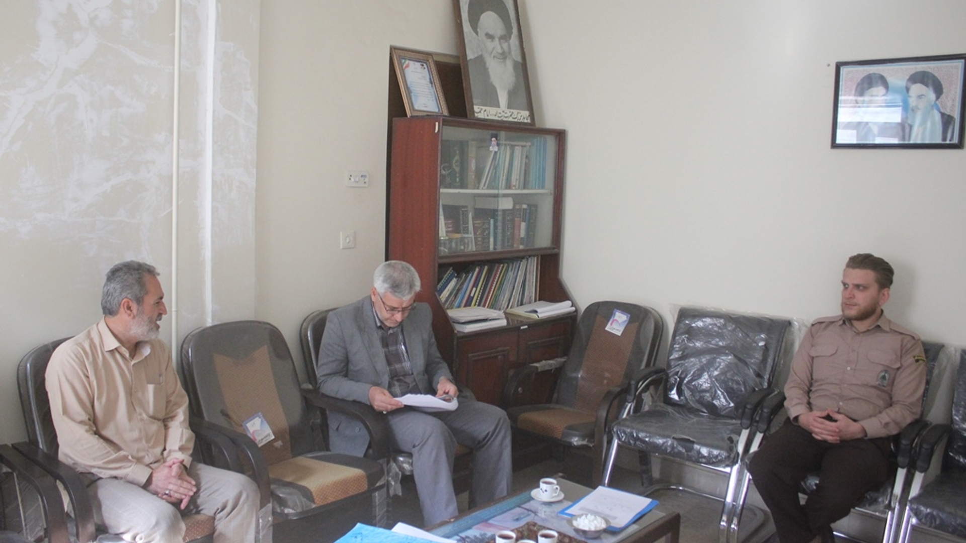 فرماندار از تعدادی از ادارات شهرستان خمین بازدید کردند