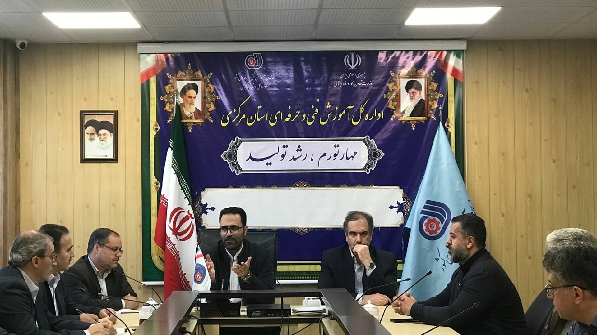 برگزاری نشست تخصصی  پدافند غیرعامل در اداره کل فنی و حرفه‌ای استان.