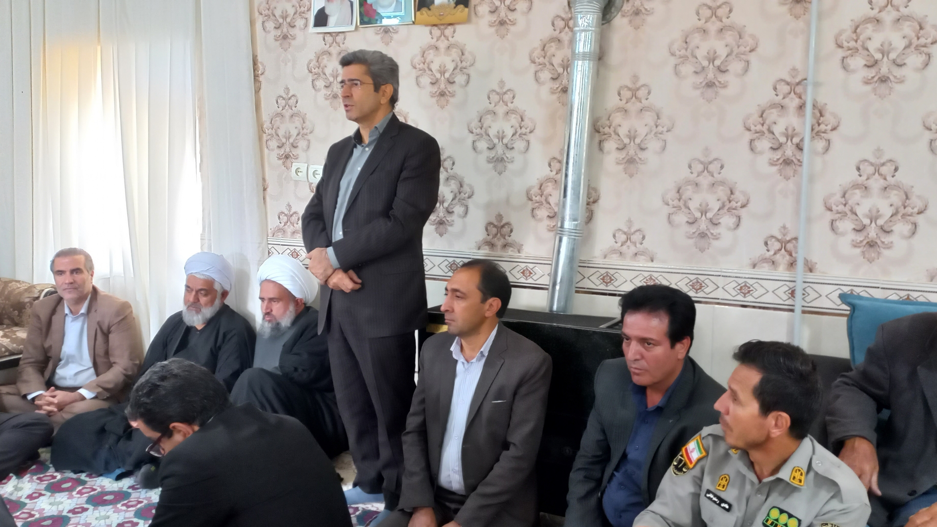 بازدید آقای میزبان معاونت محترم توسعه و امور زیربنایی سازمان عشایری کشور به همراه معاونت محترم عمرانی استانداری مرکزی و دیگر مدیران کل مربوطه از روستای عشایری بیلفتو بخش زاویه و پیگیری مشکلات این روستا.