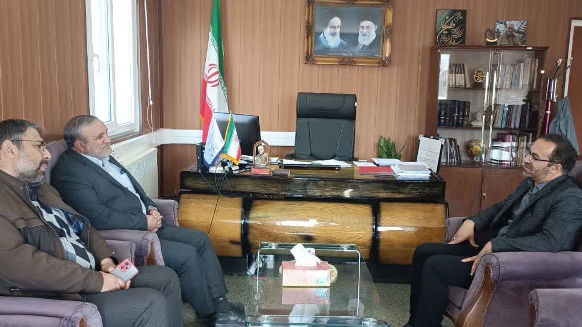 دیدار مدیرکل بنیاد مسکن انقلاب اسلامی استان با فرماندار شهرستان