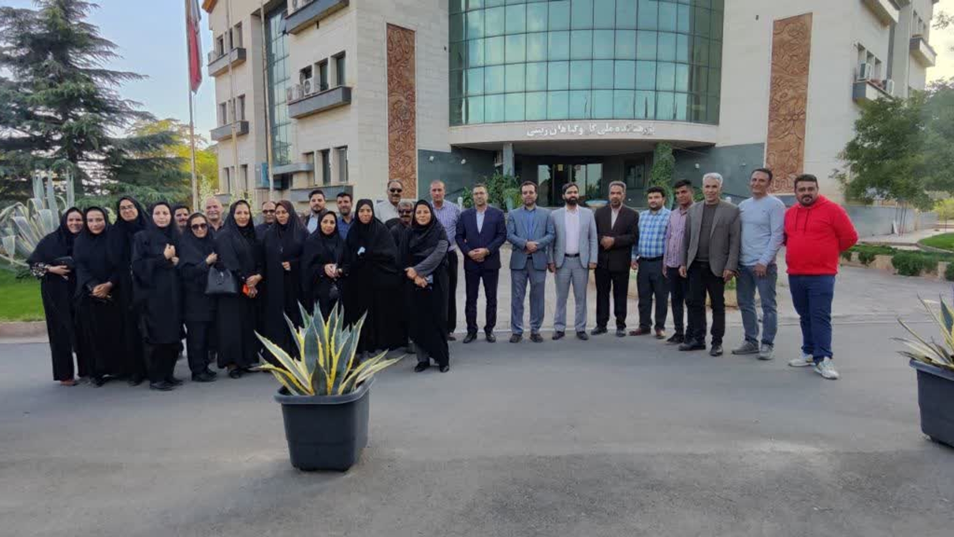 برگزاری اولین سفر آموزشی درون استانی با اعزام دهیاران بخش نوبران شهرستان ساوه به شهرستان محلات