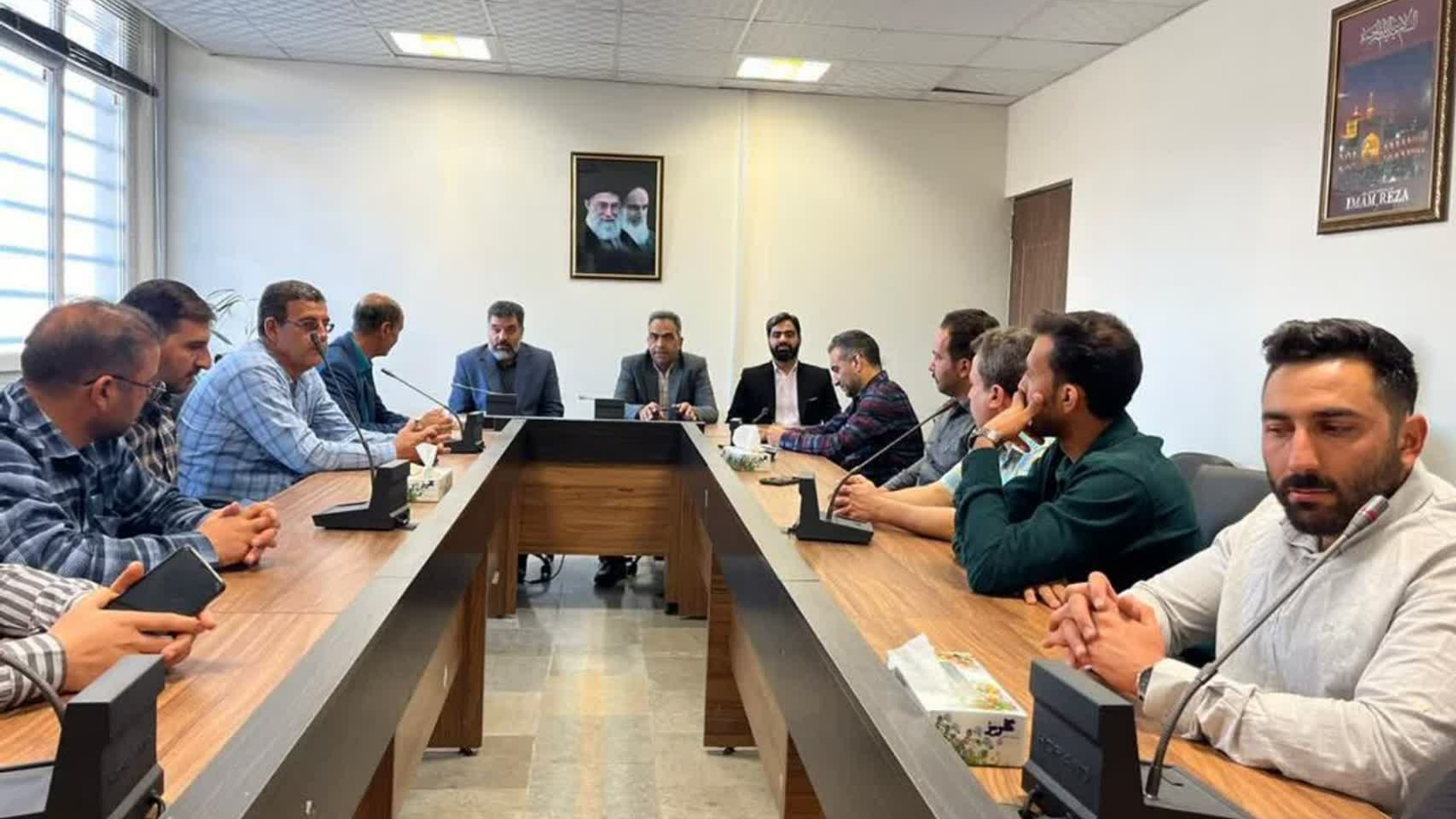 سفر آموزشی دهیاران بخش مرکزی شهرستان شازند به مشهد مقدس