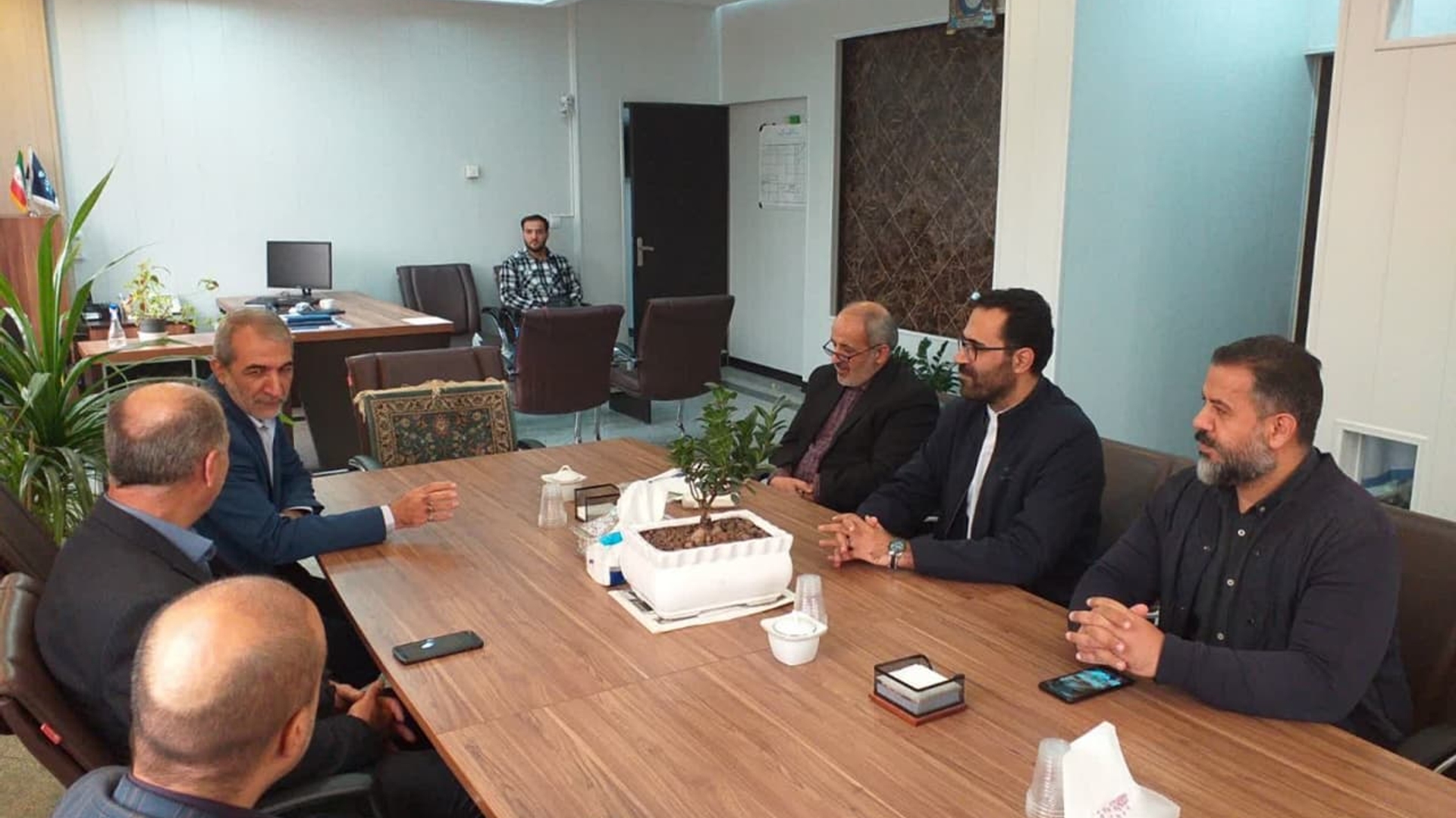 نشست با مدیرکل دامپزشکی استان.