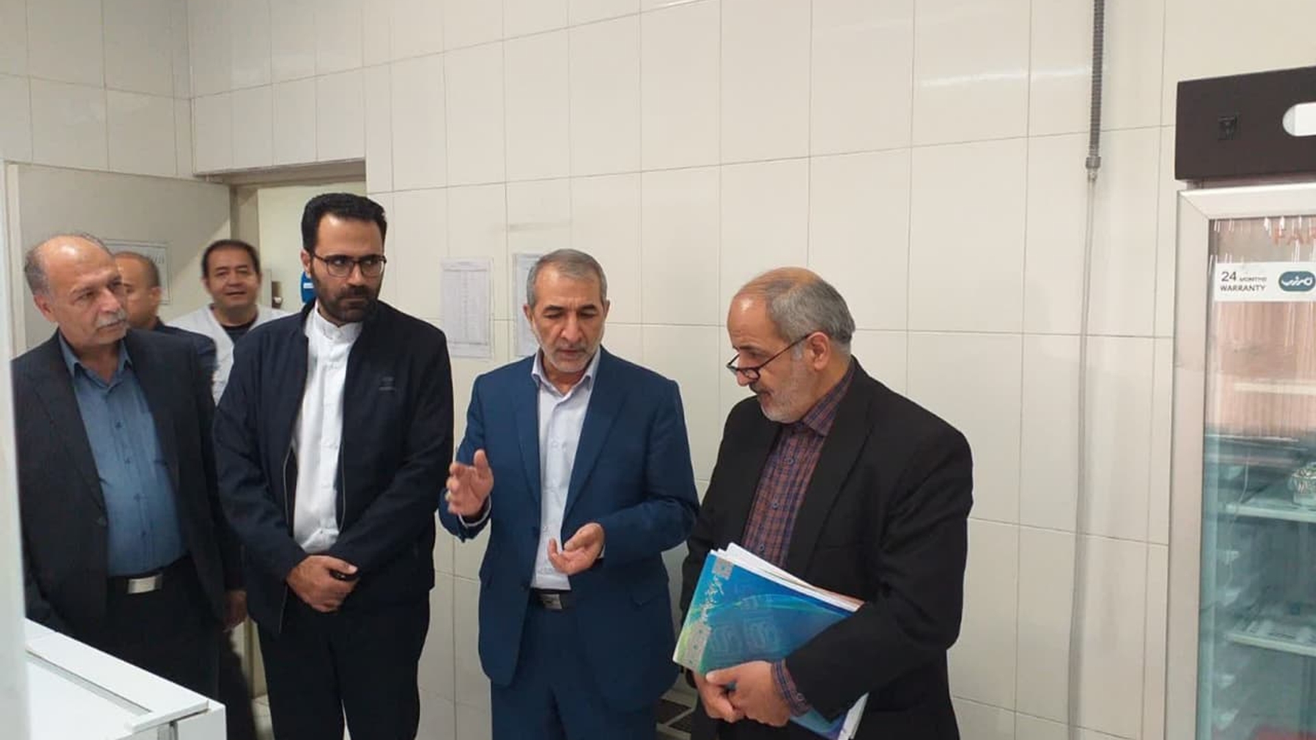 بازدید میدانی از آزمایشگاه تشخیص بیماری ها و مواد غذایی دامپزشکی.