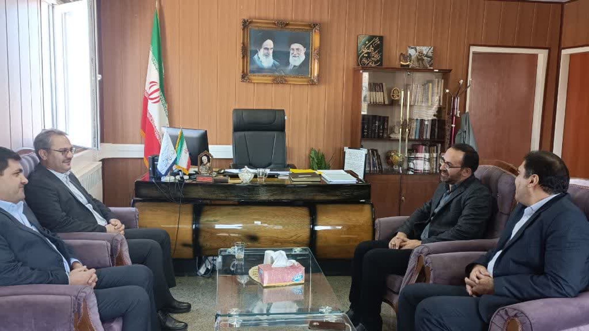 دیدار مدیرکل امور مالیاتی استان با فرماندار