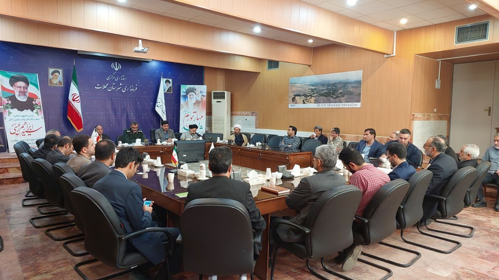 جلسه ستاد گرامیداشت مناسبت های دفاع مقدس و مقاومت شهرستان محلات برگزار شد.