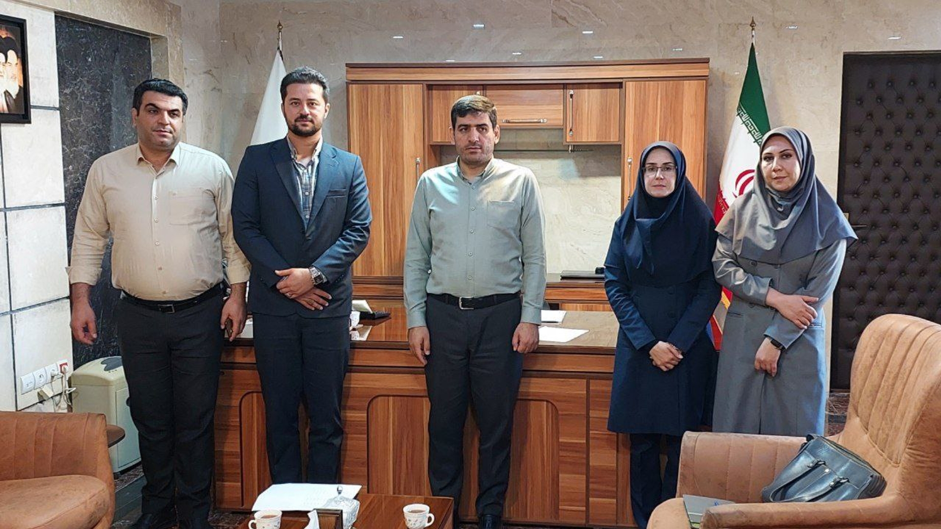 پیگیری و برنامه ریزی اجرای برش شهرستانی طرح کاشت یک میلیارد درخت در کشور