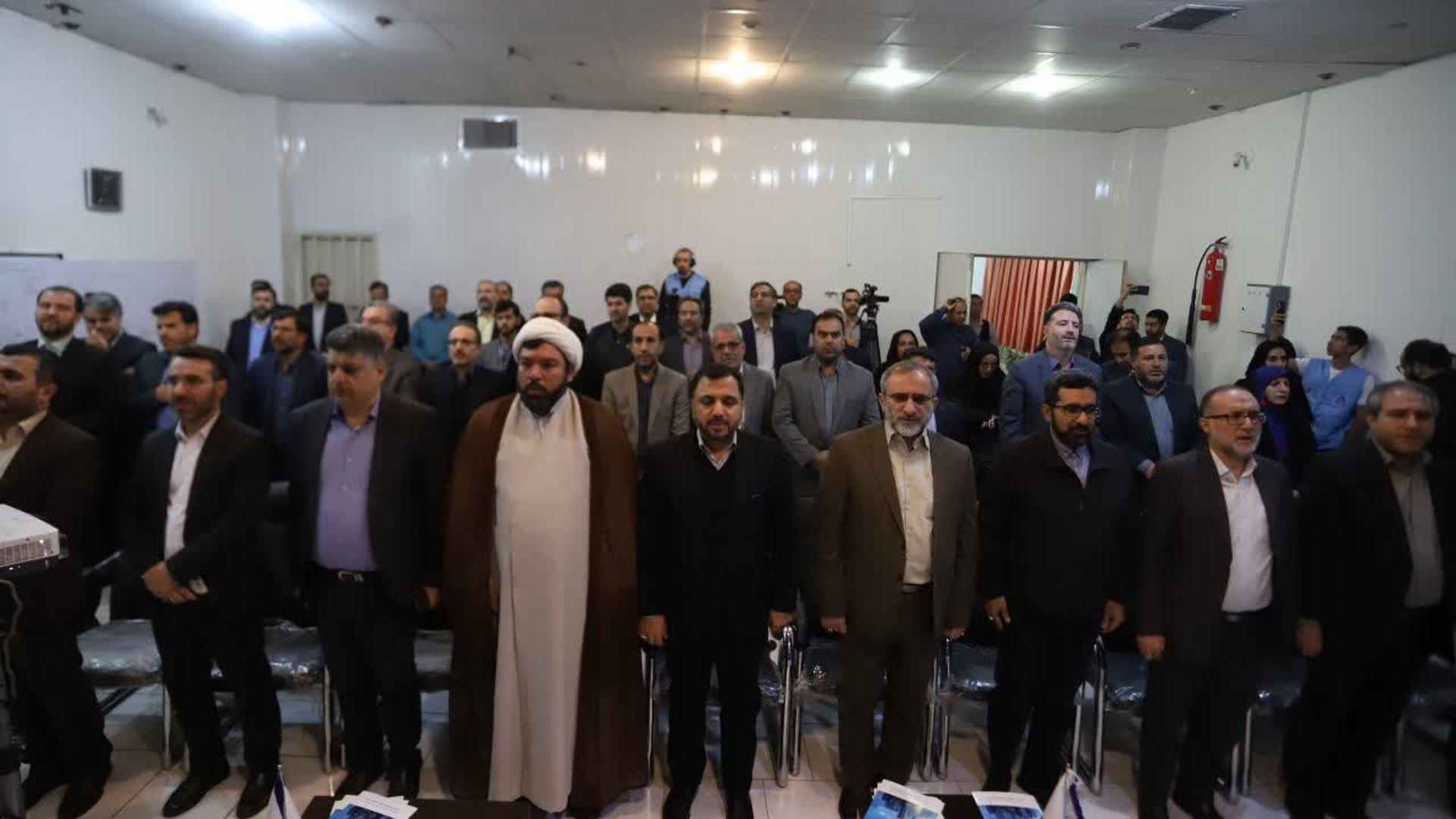 افتتاح شبکه فیبر نوری و تست سرعت FTTH در ساوه با حضور وزیر ارتباطات و استاندار