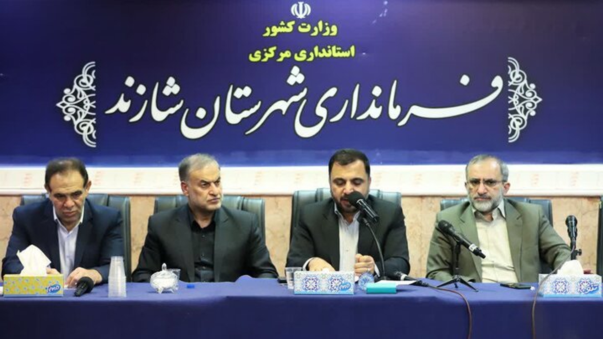 اجرای پروژه فیبر نوری در ۶ نقطه شهری شهرستان شازند به زودی آغاز می‌شود